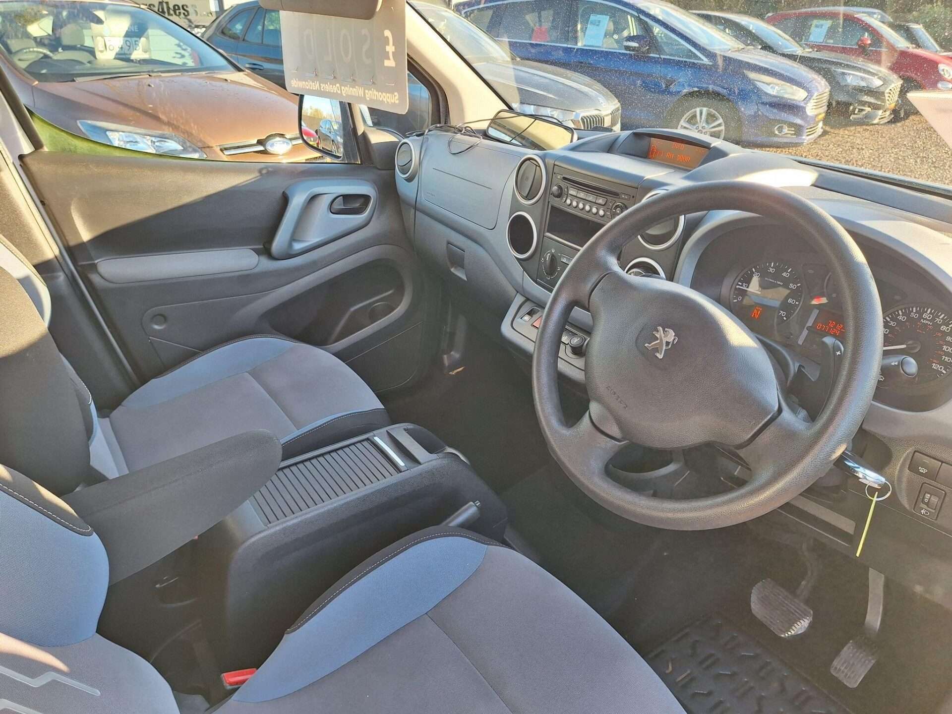 2013 PEUGEOT PARTNER TEPEE 2013 PEUGEOT PARTNER TEPEE