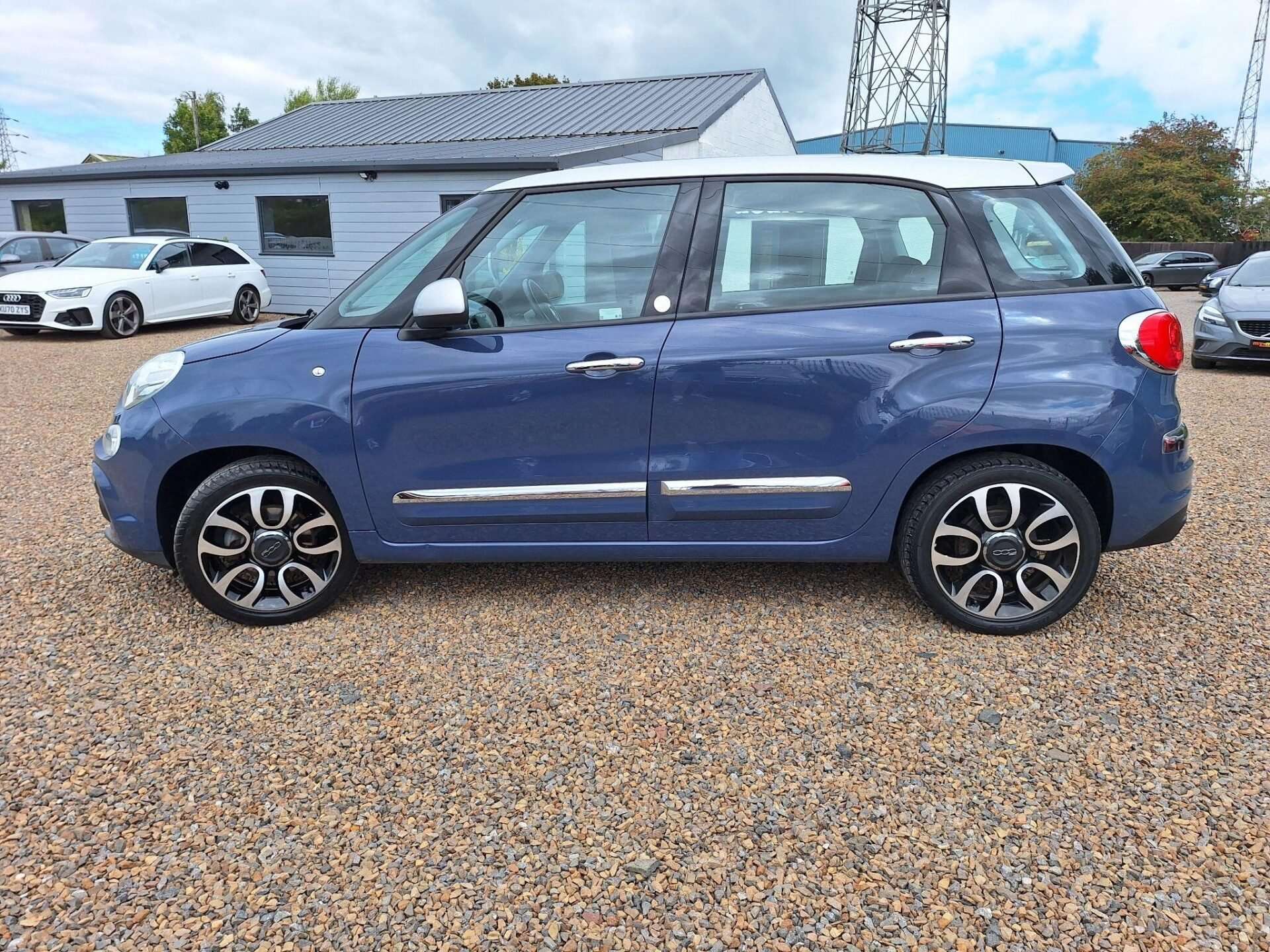 2018 FIAT 500L 2018 FIAT 500L