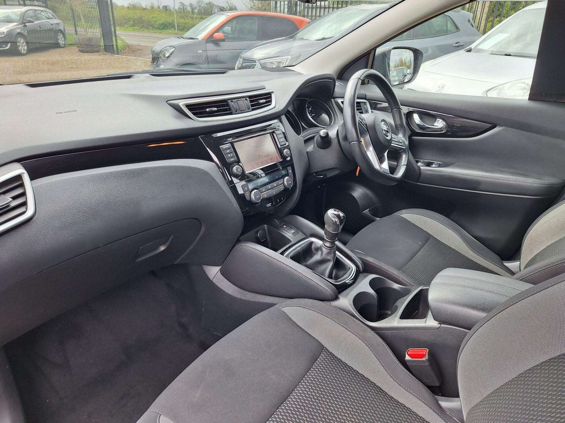 A 2019 NISSAN QASHQAI 1.3 DIG-T Acenta Premium Euro 6 (s/s) 5dr A 2019 NISSAN QASHQAI 1.3 DIG-T Acenta Premium Euro 6 (s/s) 5dr