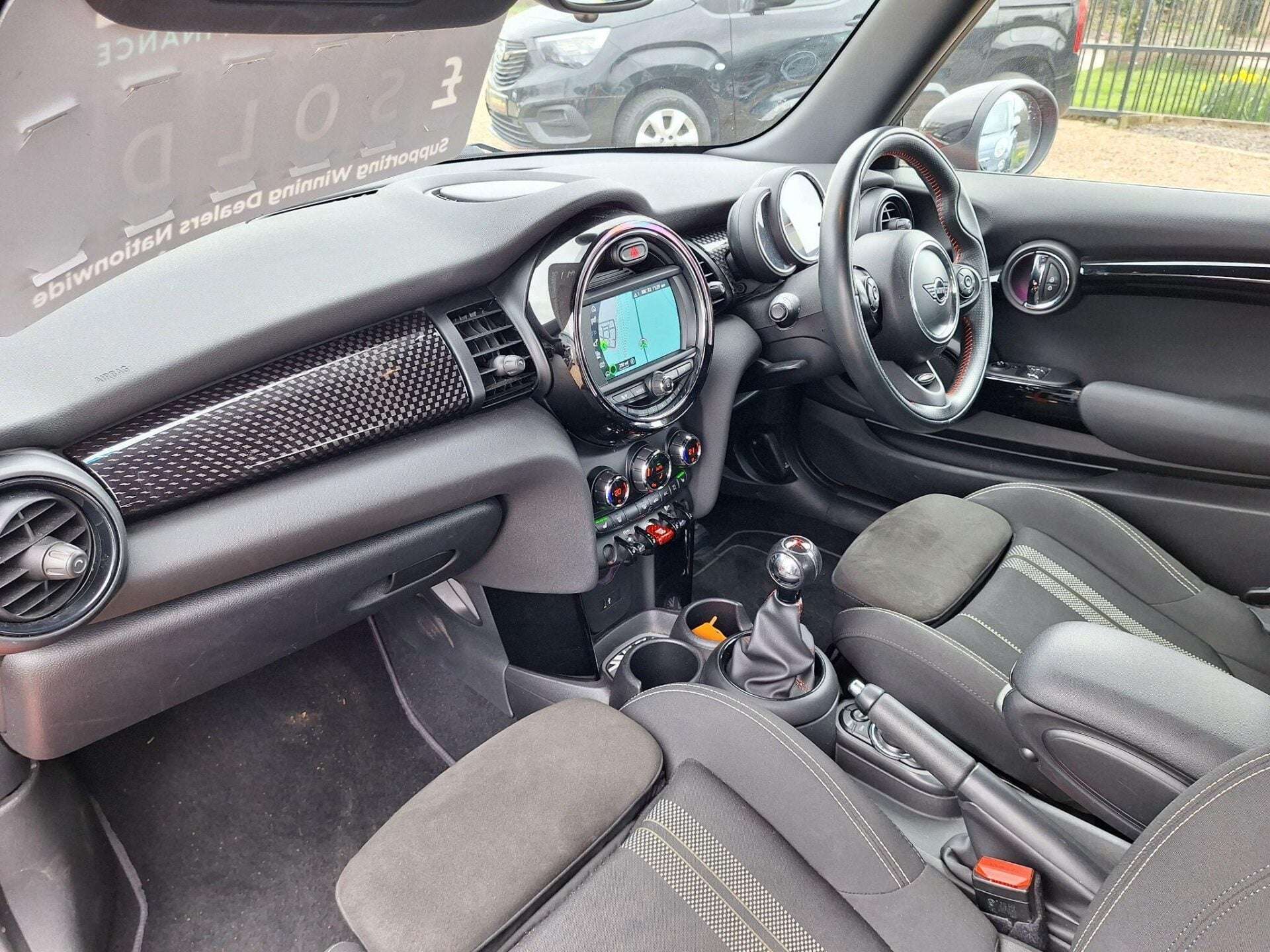 A 2019 MINI HATCH 2.0 Cooper S Sport Euro 6 (s/s) 3dr A 2019 MINI HATCH 2.0 Cooper S Sport Euro 6 (s/s) 3dr