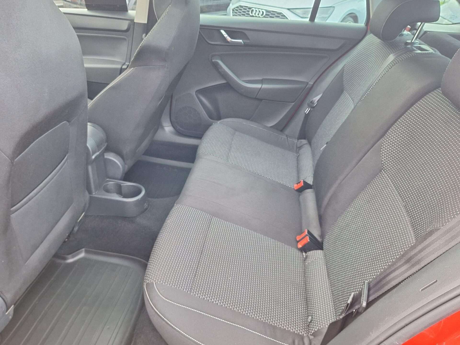 2015 SKODA RAPID SPACEBACK 2015 SKODA RAPID SPACEBACK