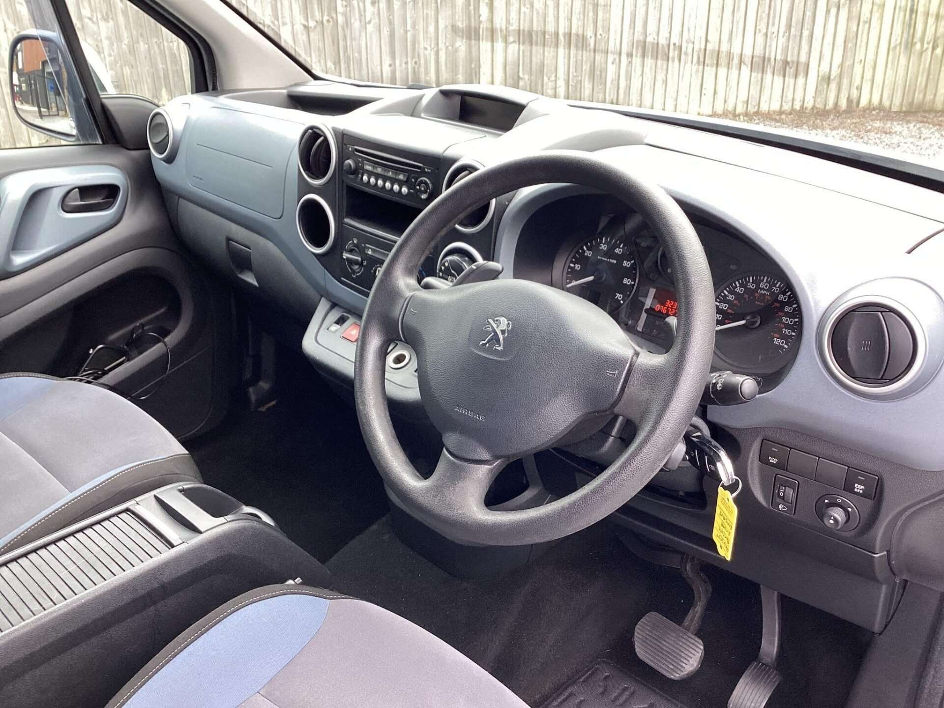 2013 PEUGEOT PARTNER TEPEE 2013 PEUGEOT PARTNER TEPEE