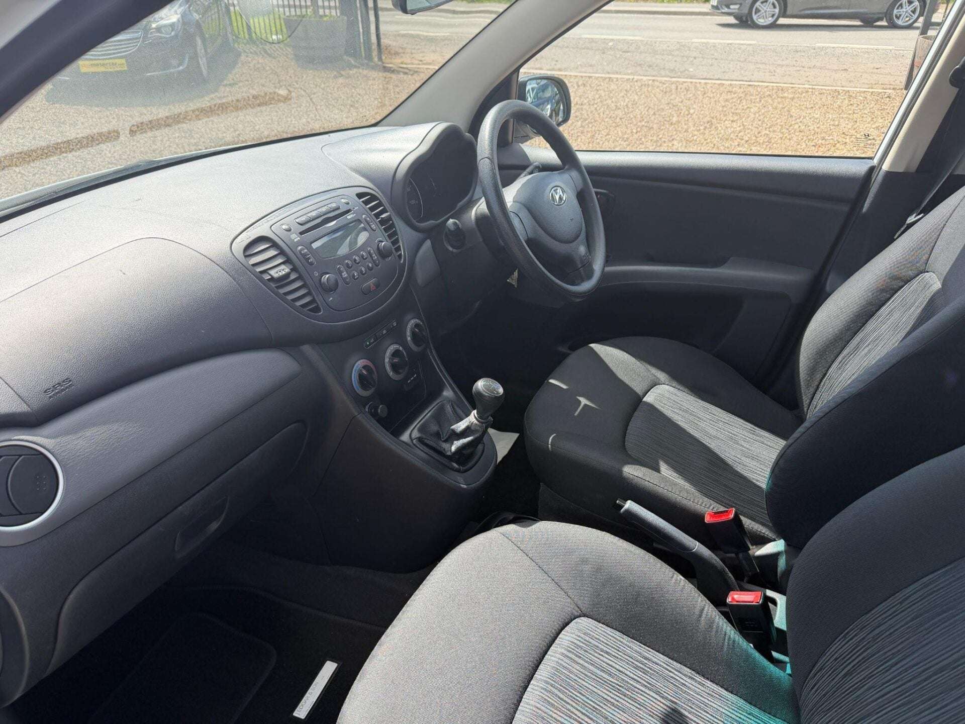 A 2013 HYUNDAI I10 1.2 Classic Euro 5 5dr A 2013 HYUNDAI I10 1.2 Classic Euro 5 5dr