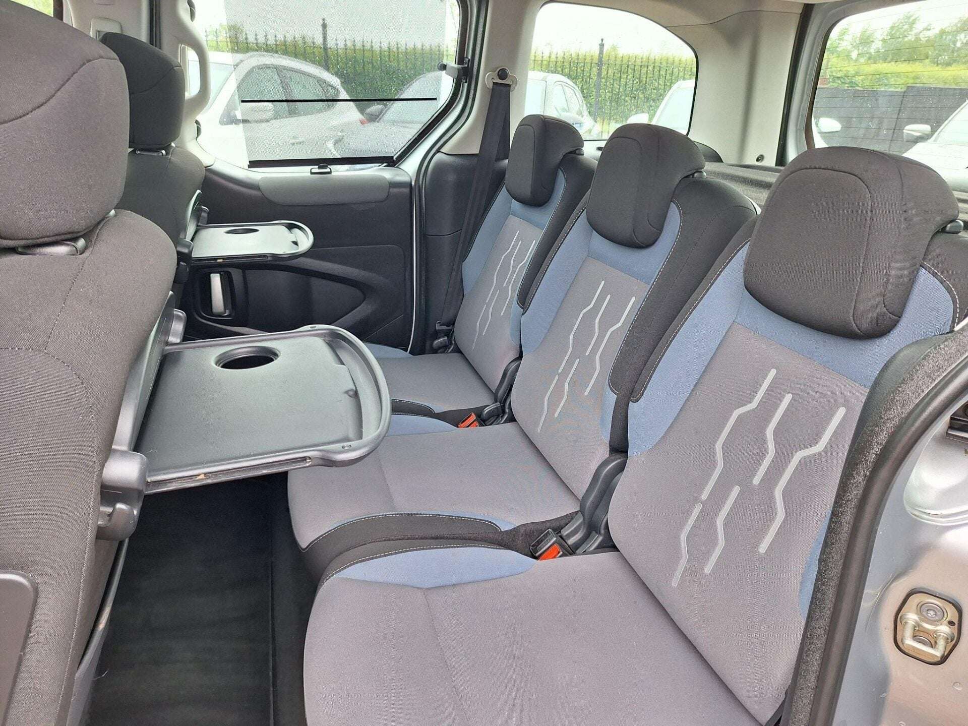 2012 PEUGEOT PARTNER TEPEE 2012 PEUGEOT PARTNER TEPEE