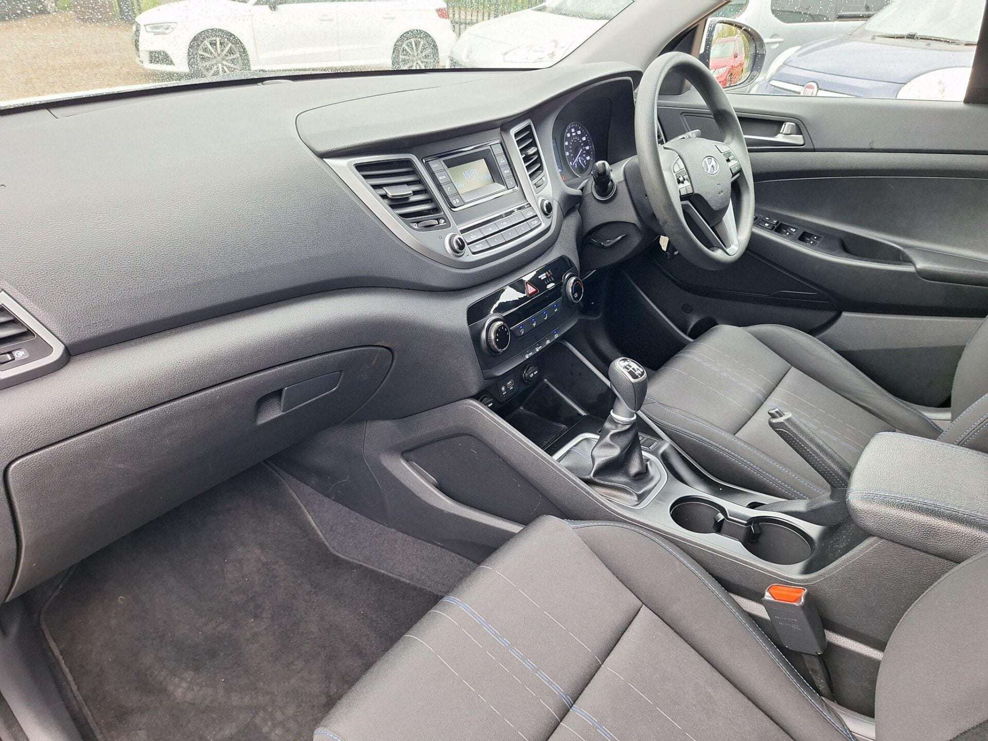 A 2017 HYUNDAI TUCSON 1.7 CRDi Blue Drive S Euro 6 (s/s) 5dr A 2017 HYUNDAI TUCSON 1.7 CRDi Blue Drive S Euro 6 (s/s) 5dr