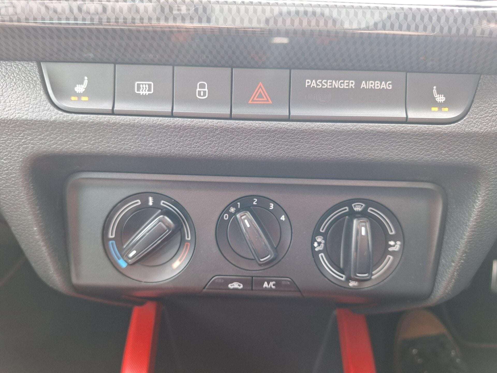 2017 SKODA FABIA 2017 SKODA FABIA