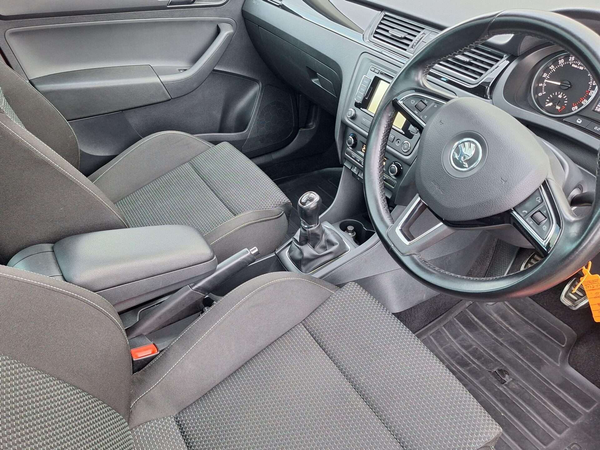 2015 SKODA RAPID SPACEBACK 2015 SKODA RAPID SPACEBACK