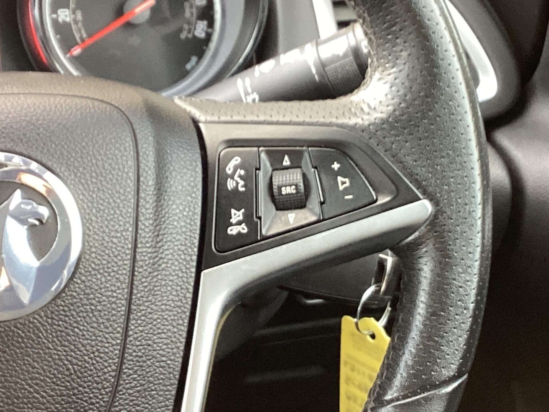 2011 VAUXHALL ASTRA 2011 VAUXHALL ASTRA