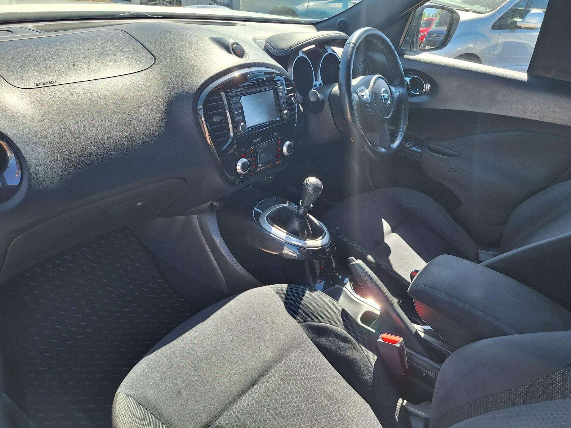 A 2014 NISSAN JUKE 1.2 DIG-T Acenta Premium Manual 6Spd Euro 5 (s/s) 5dr A 2014 NISSAN JUKE 1.2 DIG-T Acenta Premium Manual 6Spd Euro 5 (s/s) 5dr