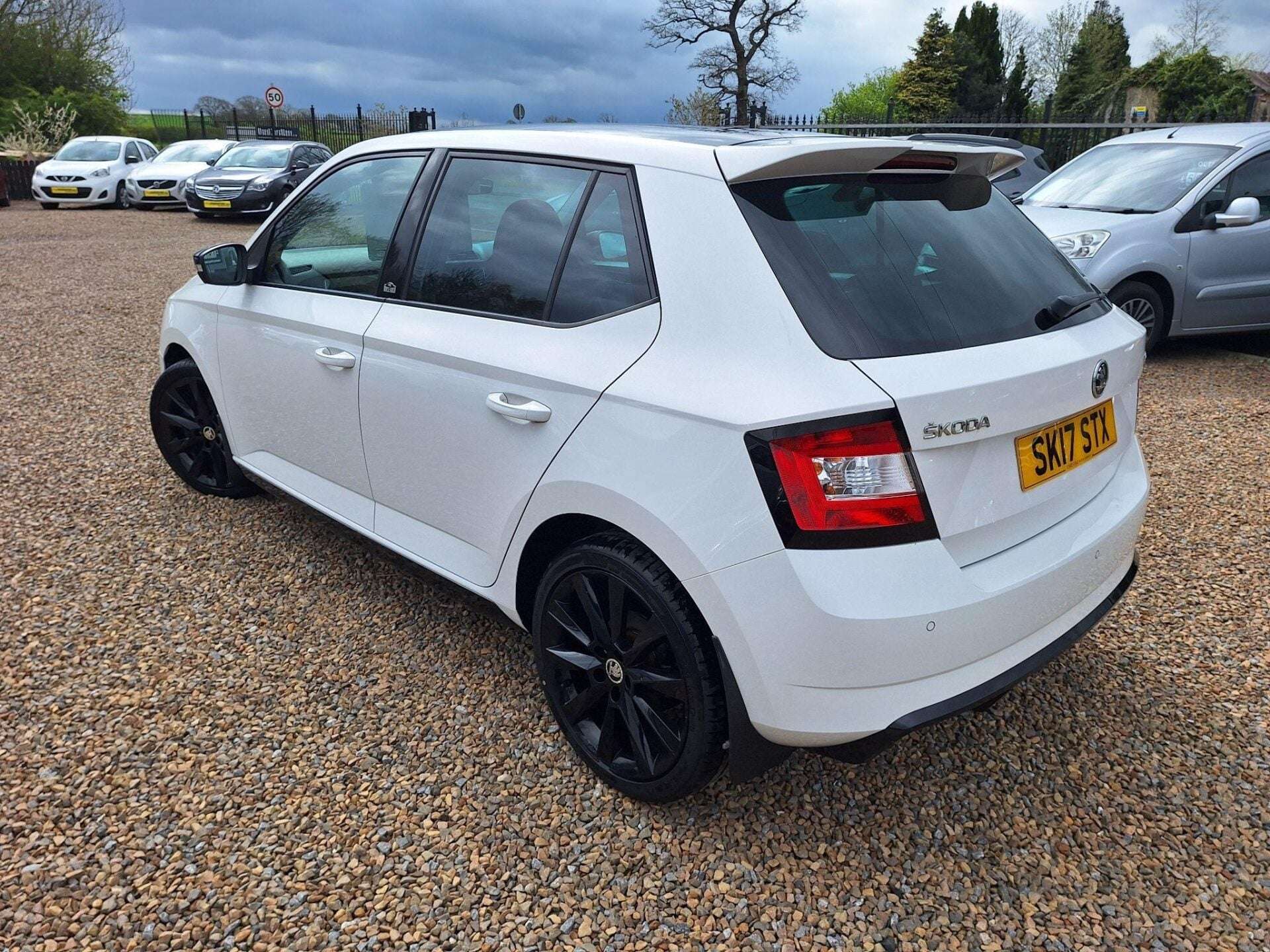 2017 SKODA FABIA 2017 SKODA FABIA