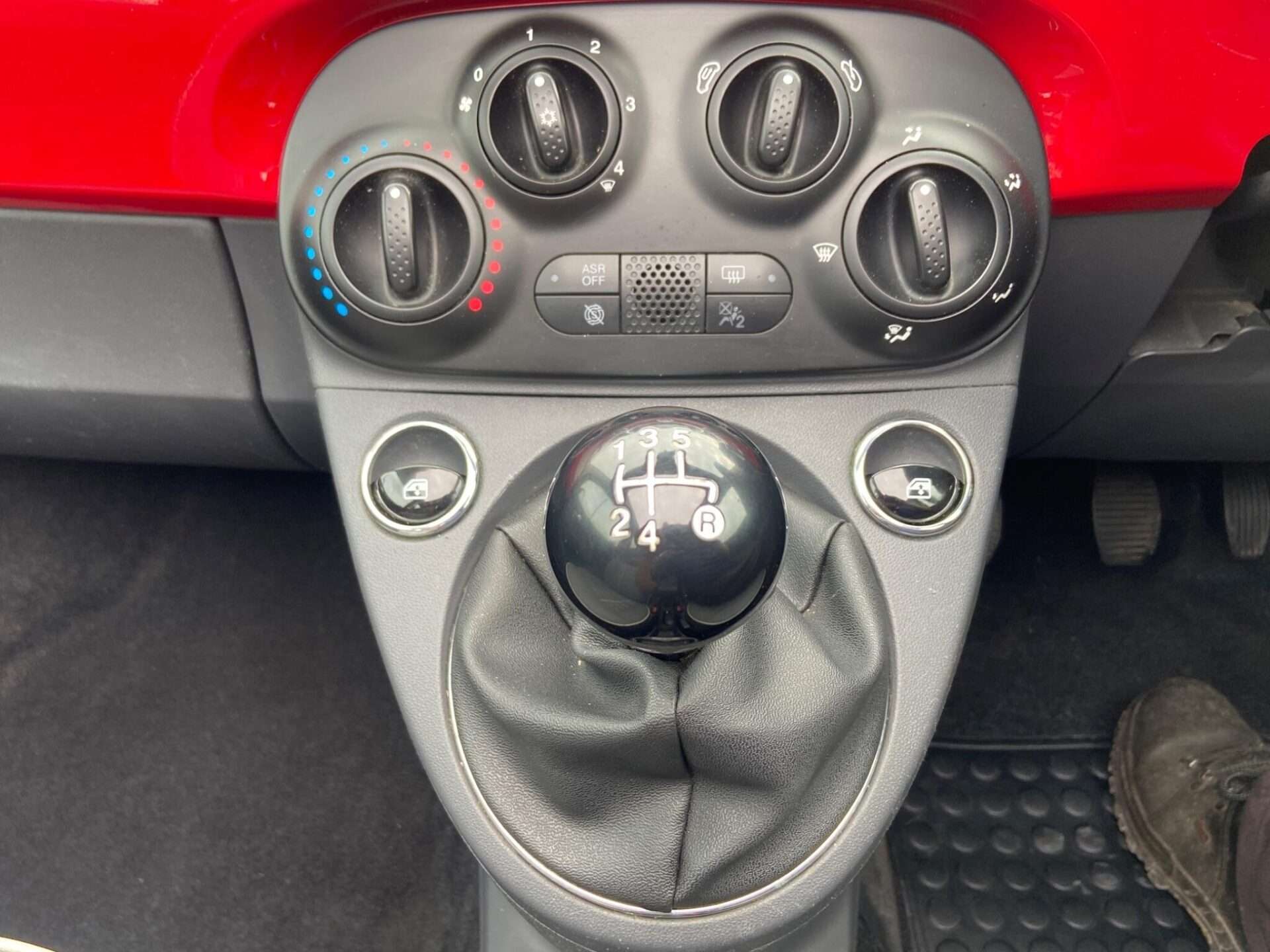 2015 FIAT 500 2015 FIAT 500