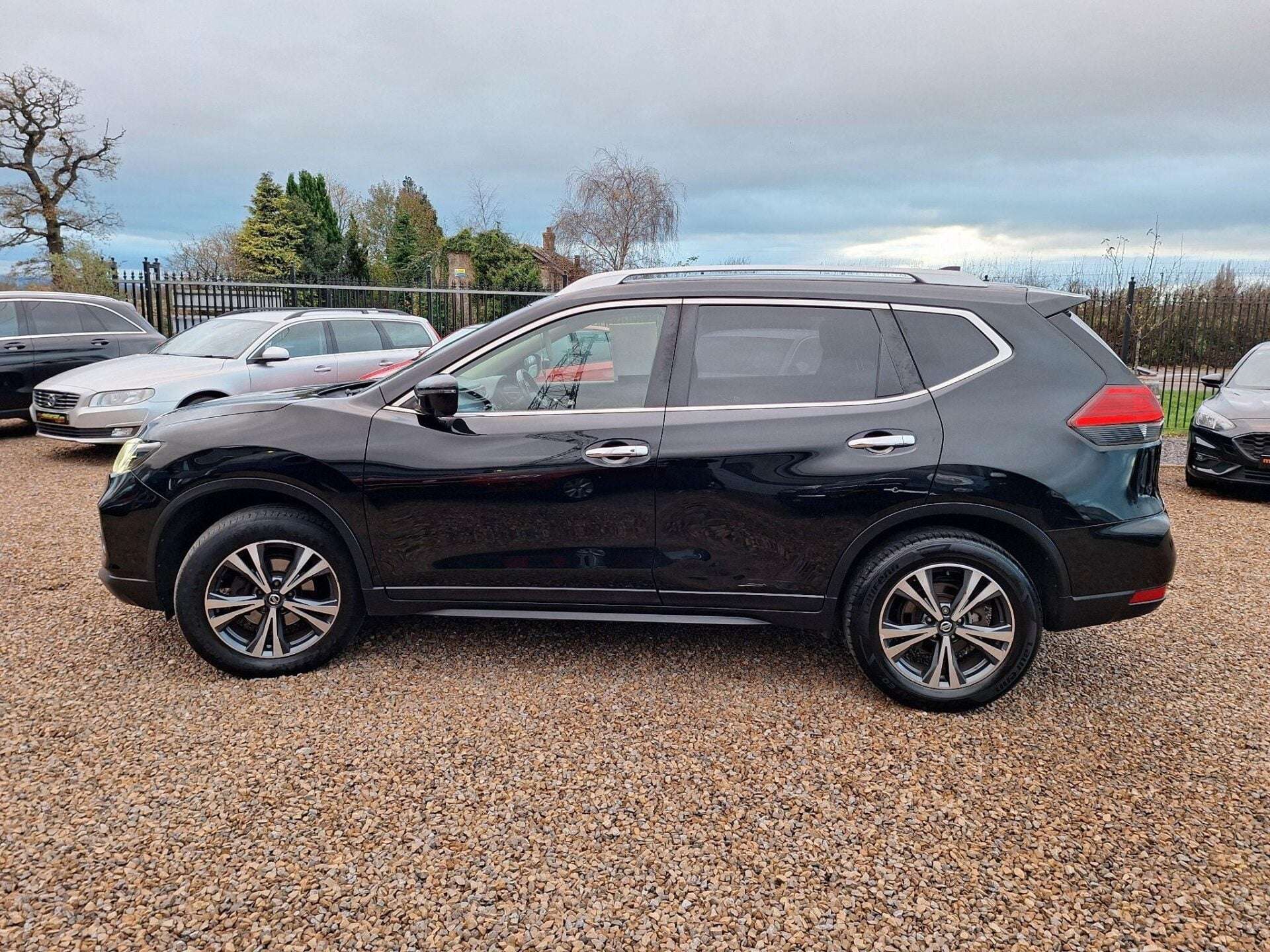 2017 NISSAN X-TRAIL 2017 NISSAN X-TRAIL