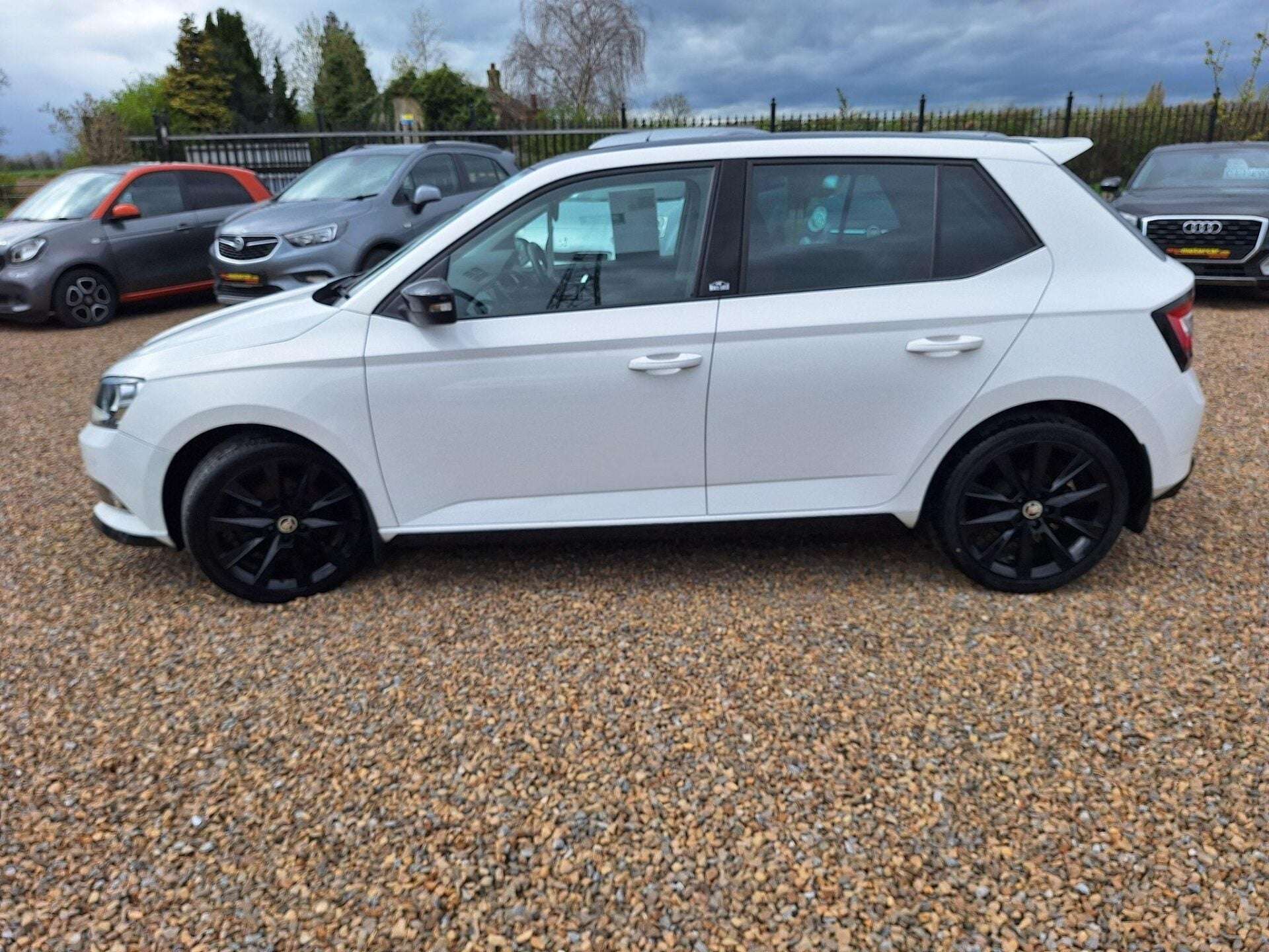 2017 SKODA FABIA 2017 SKODA FABIA