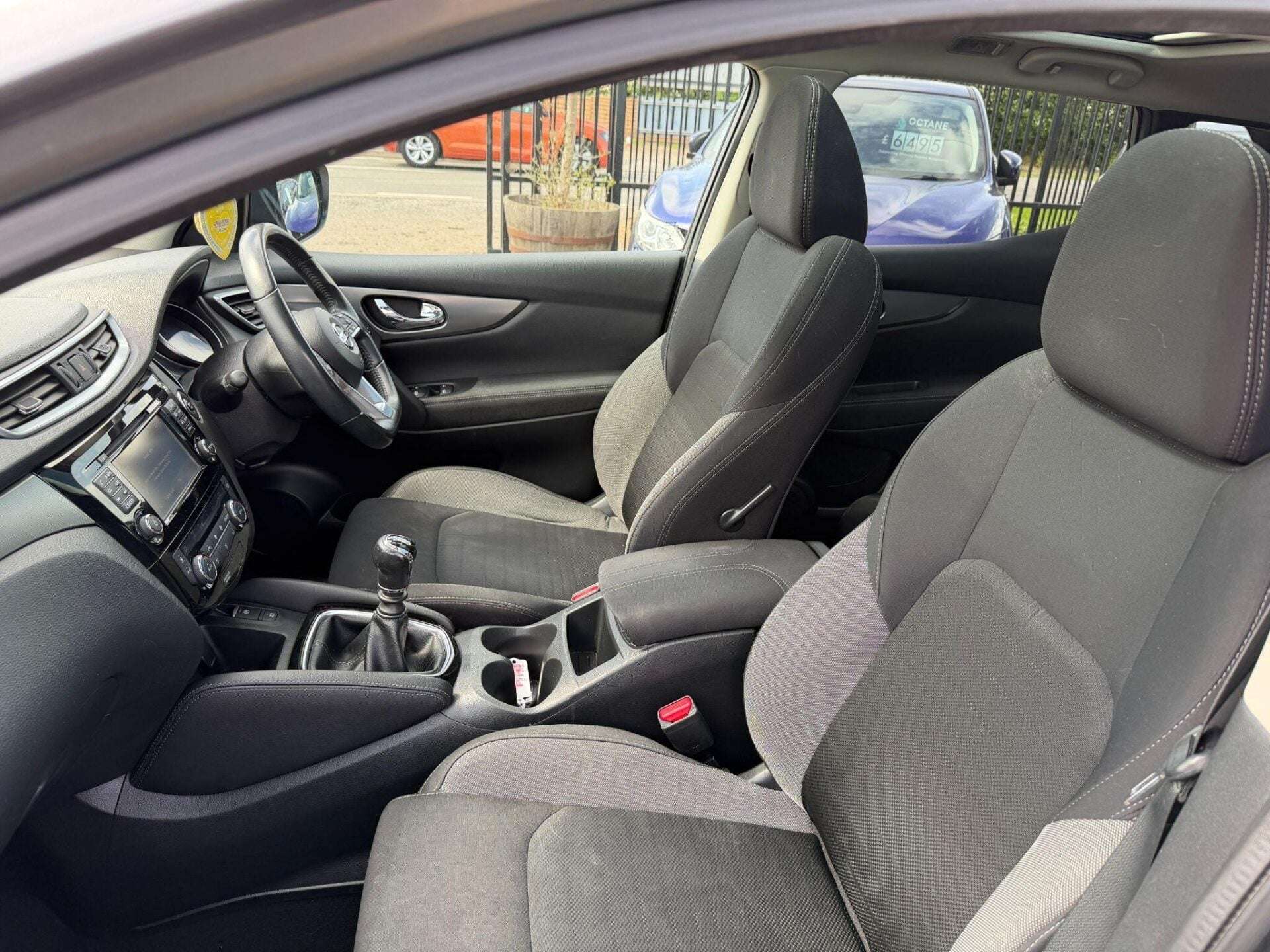 A 2018 NISSAN QASHQAI 1.2 DIG-T N-Connecta Euro 6 (s/s) 5dr A 2018 NISSAN QASHQAI 1.2 DIG-T N-Connecta Euro 6 (s/s) 5dr