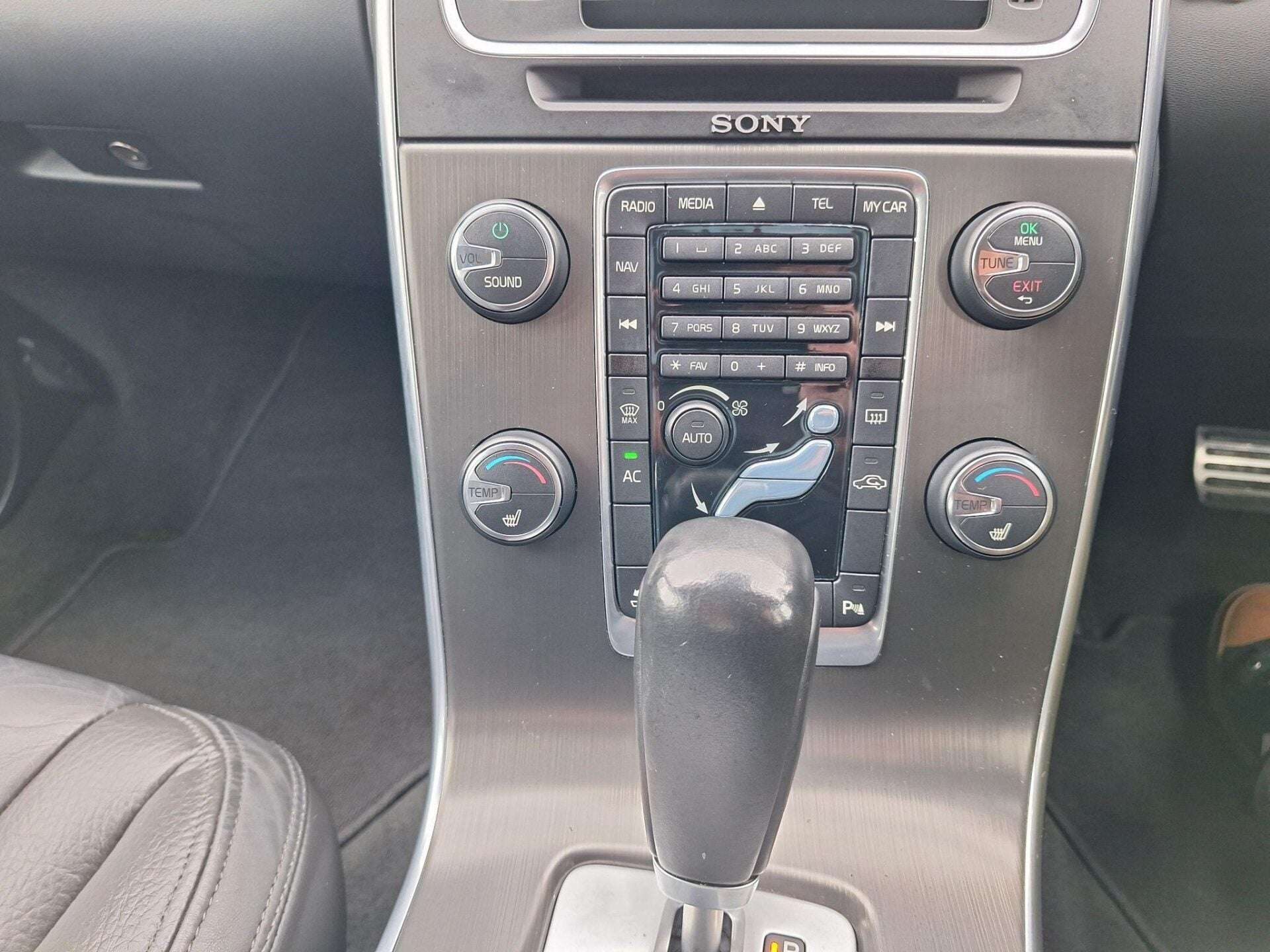 2012 VOLVO S60 2012 VOLVO S60