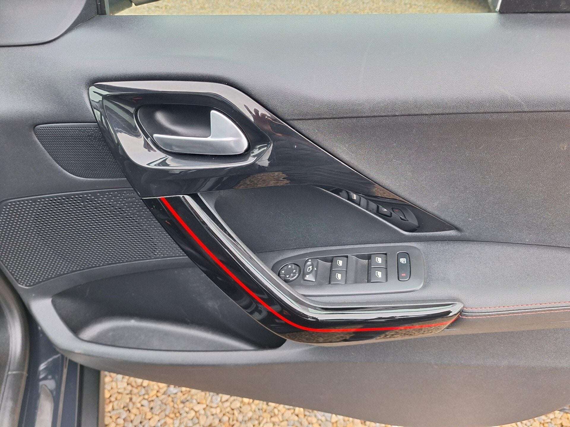 2016 PEUGEOT 2008 2016 PEUGEOT 2008