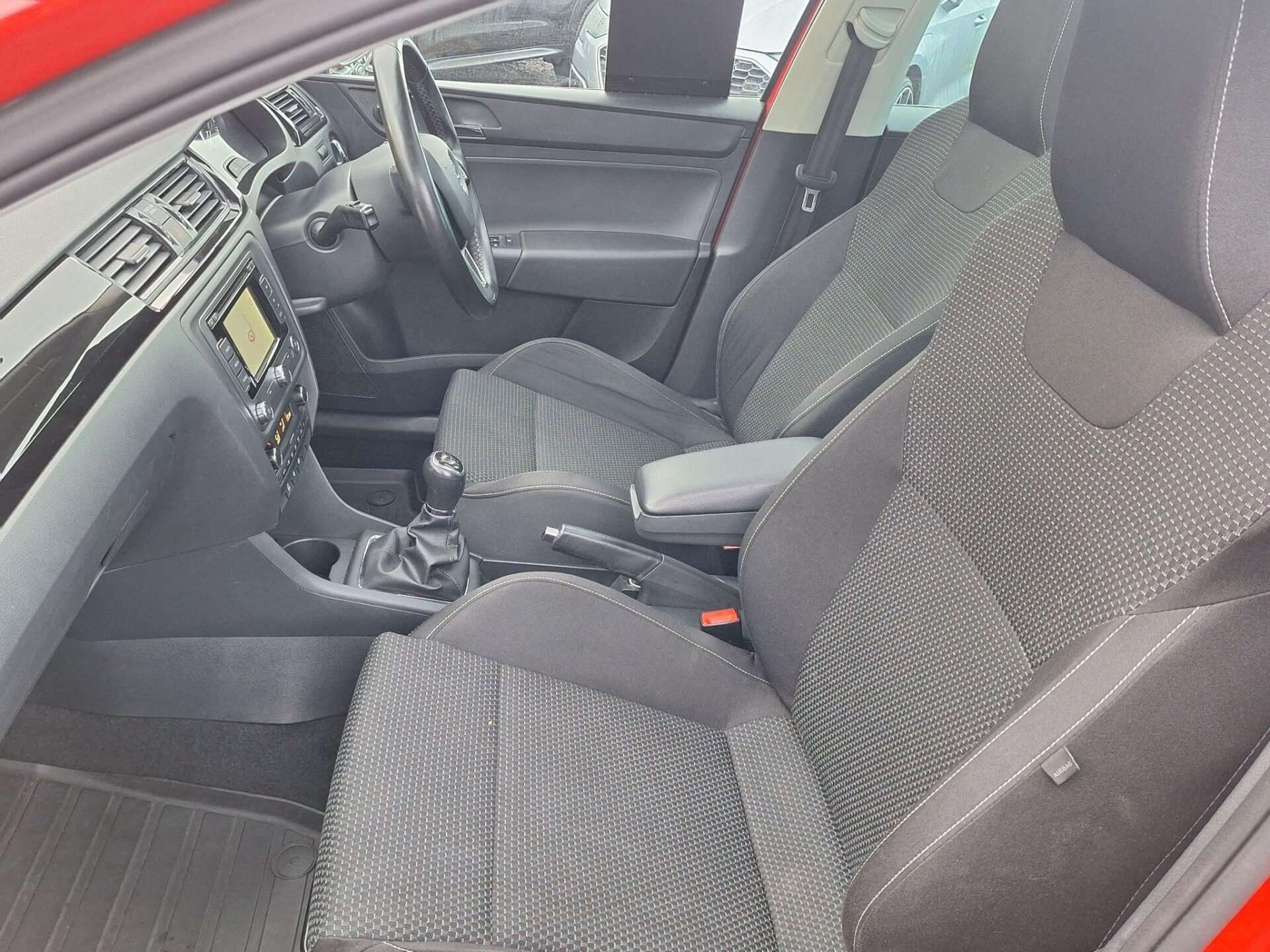 2015 SKODA RAPID SPACEBACK 2015 SKODA RAPID SPACEBACK