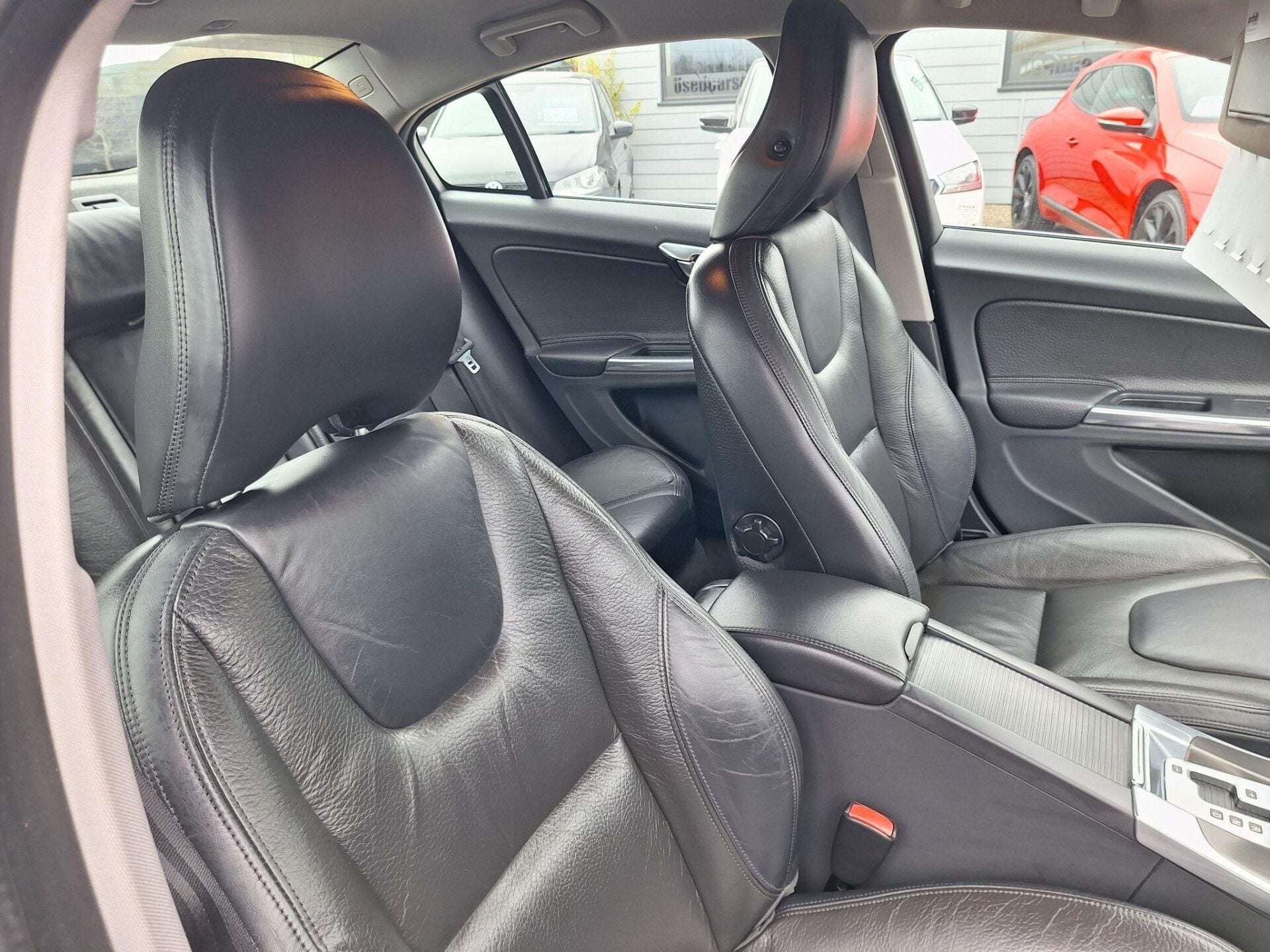 2012 VOLVO S60 2012 VOLVO S60