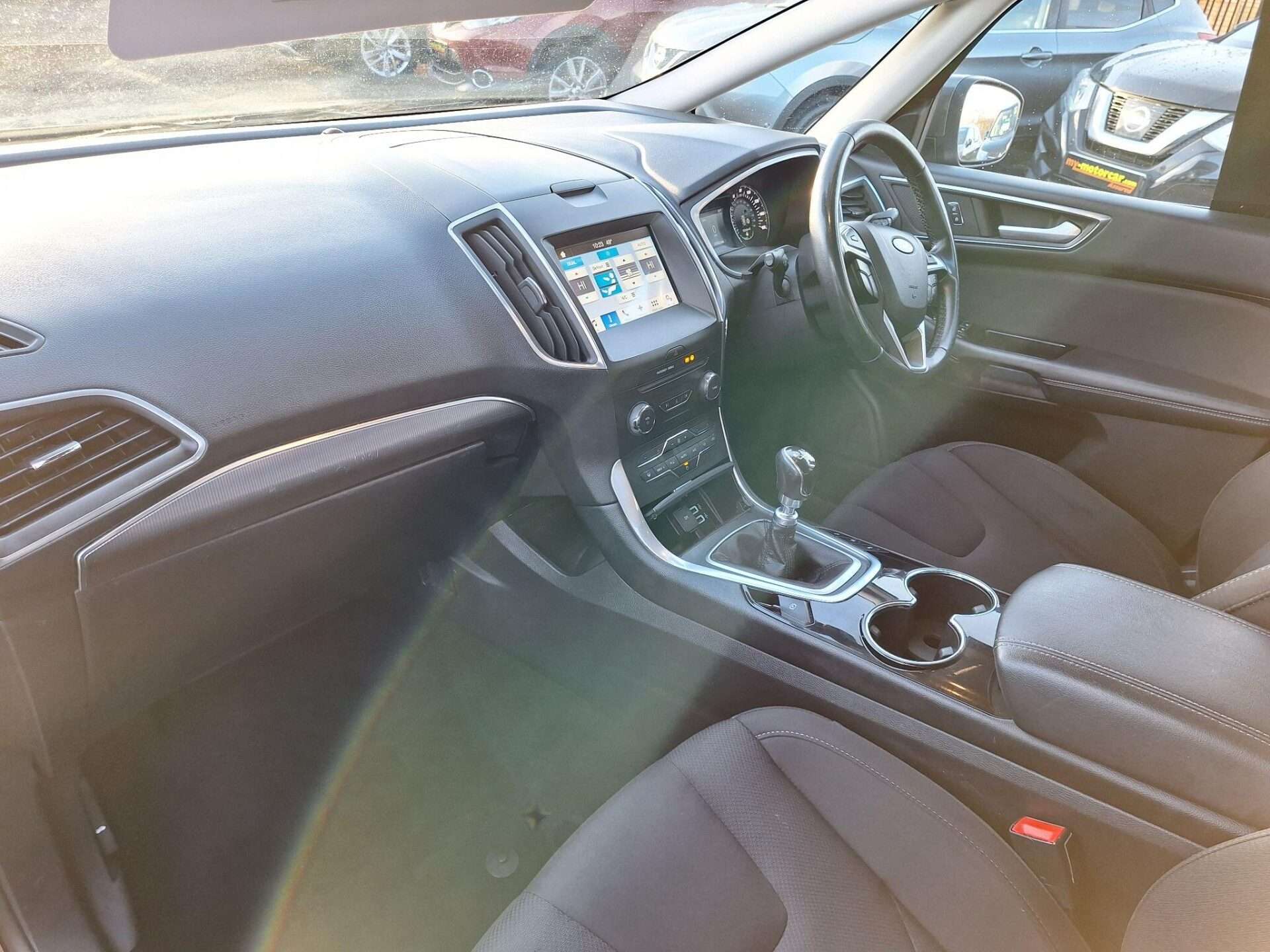 A 2017 FORD S-MAX 2.0 TDCi Titanium Euro 6 (s/s) 5dr A 2017 FORD S-MAX 2.0 TDCi Titanium Euro 6 (s/s) 5dr