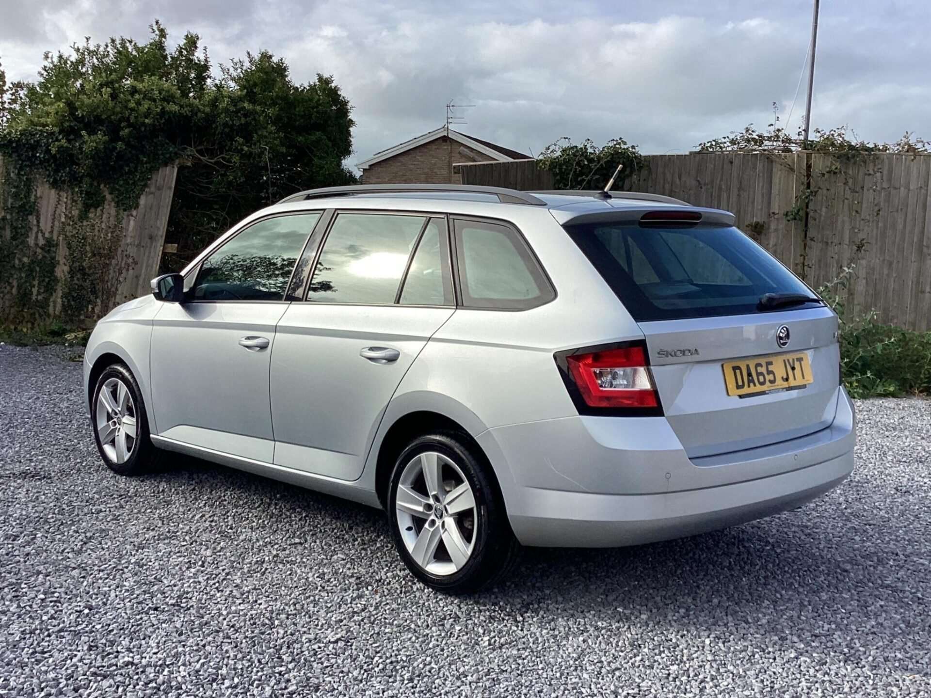 2015 SKODA FABIA 2015 SKODA FABIA