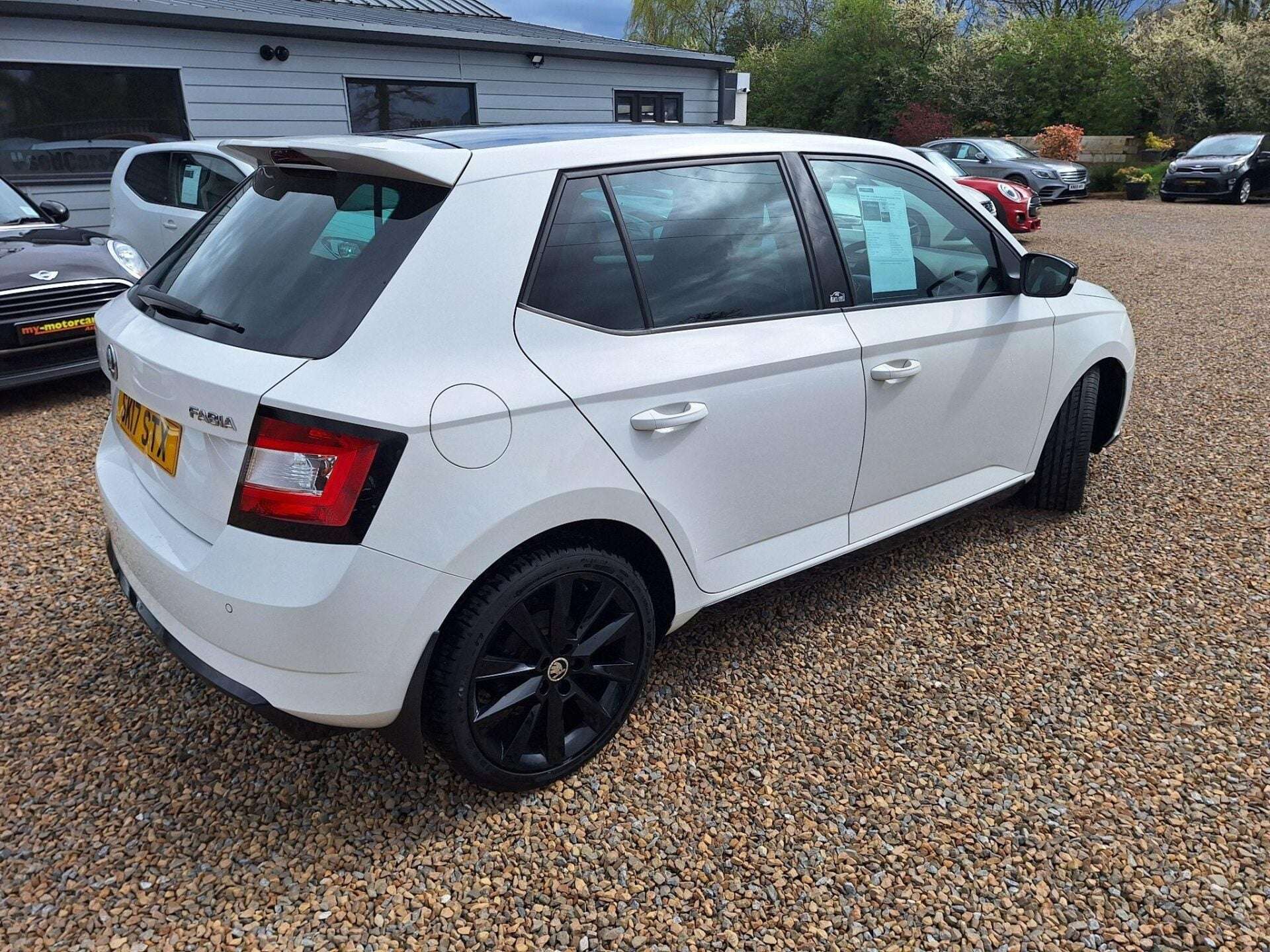 2017 SKODA FABIA 2017 SKODA FABIA