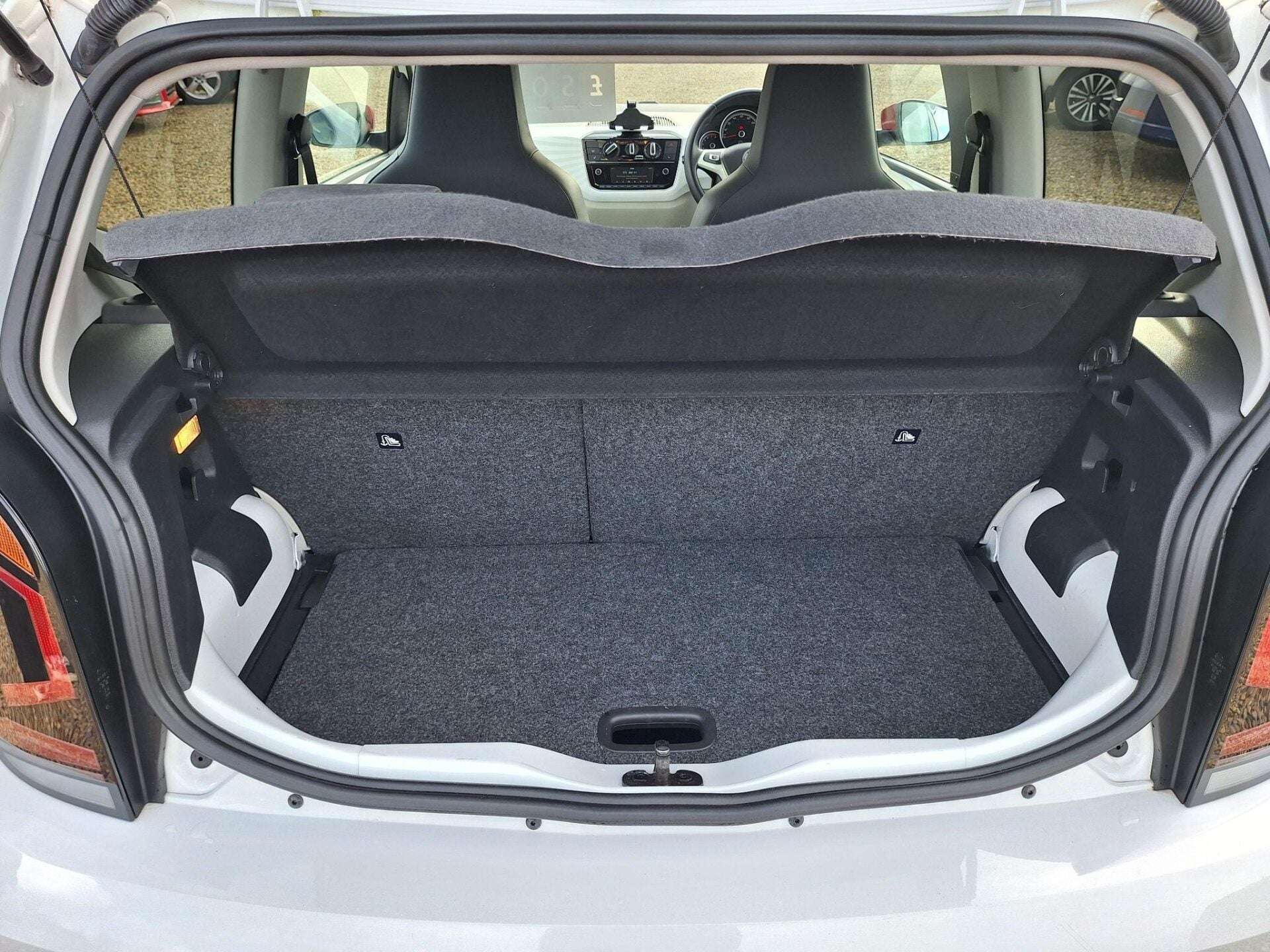 2017 VOLKSWAGEN UP 2017 VOLKSWAGEN UP