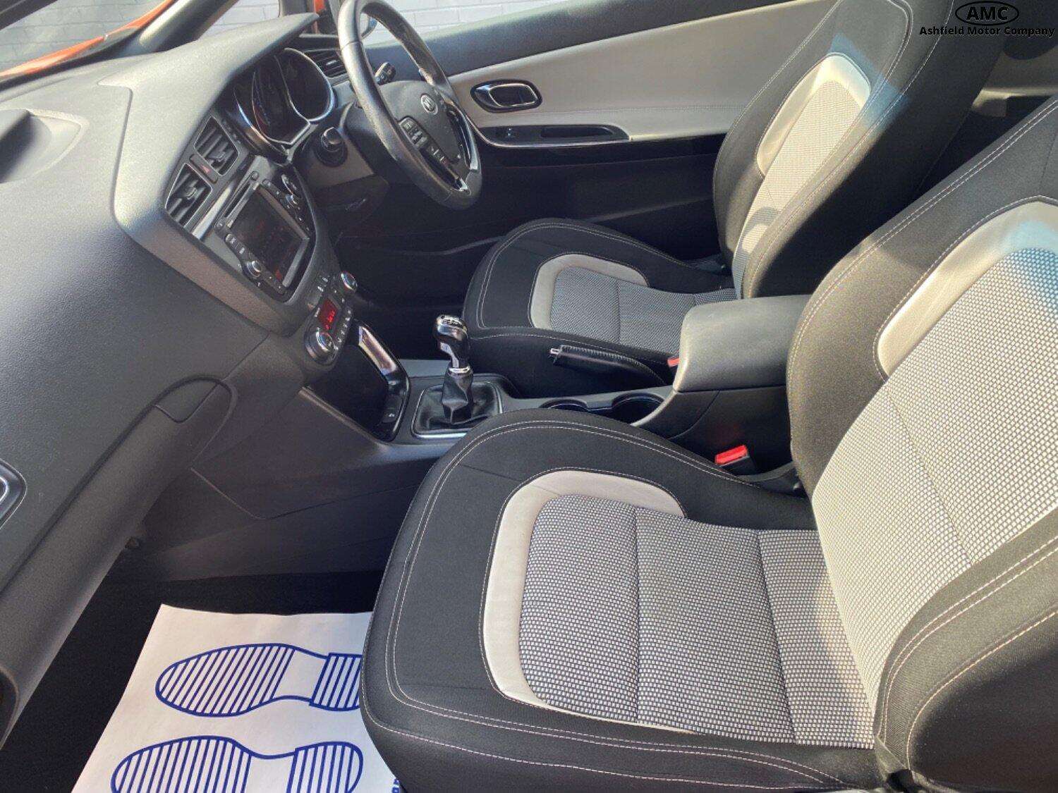 2015 KIA PROCEED 2015 KIA PROCEED