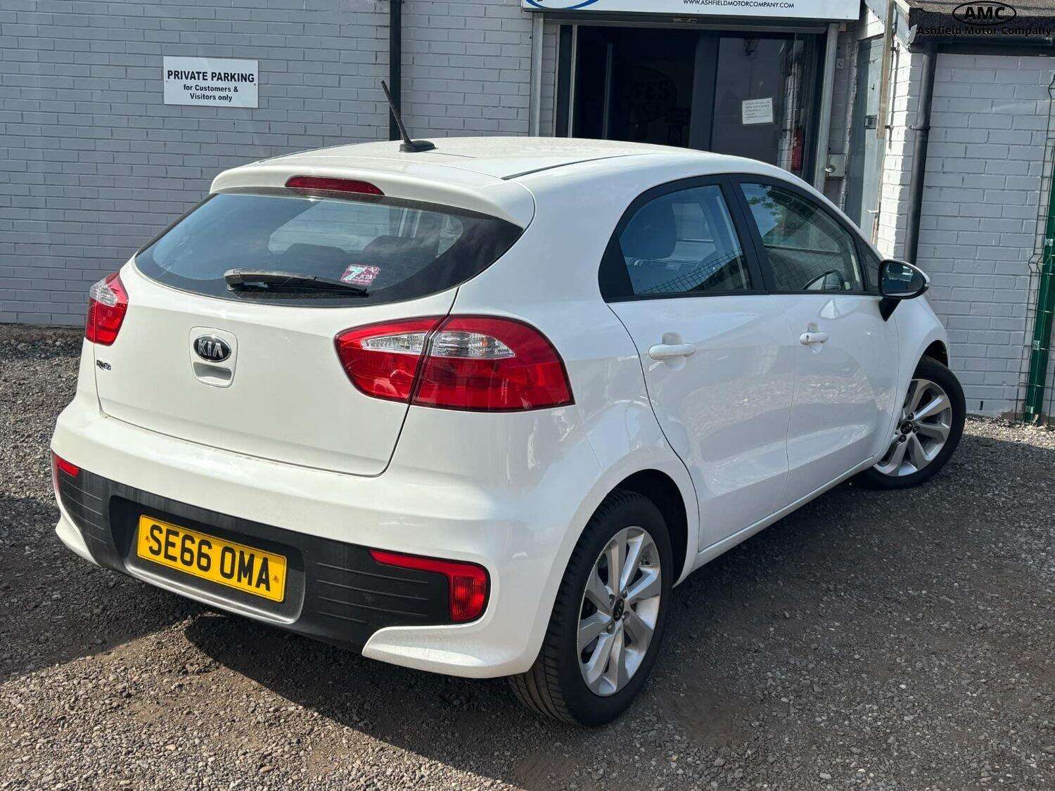 2017 KIA RIO 2017 KIA RIO