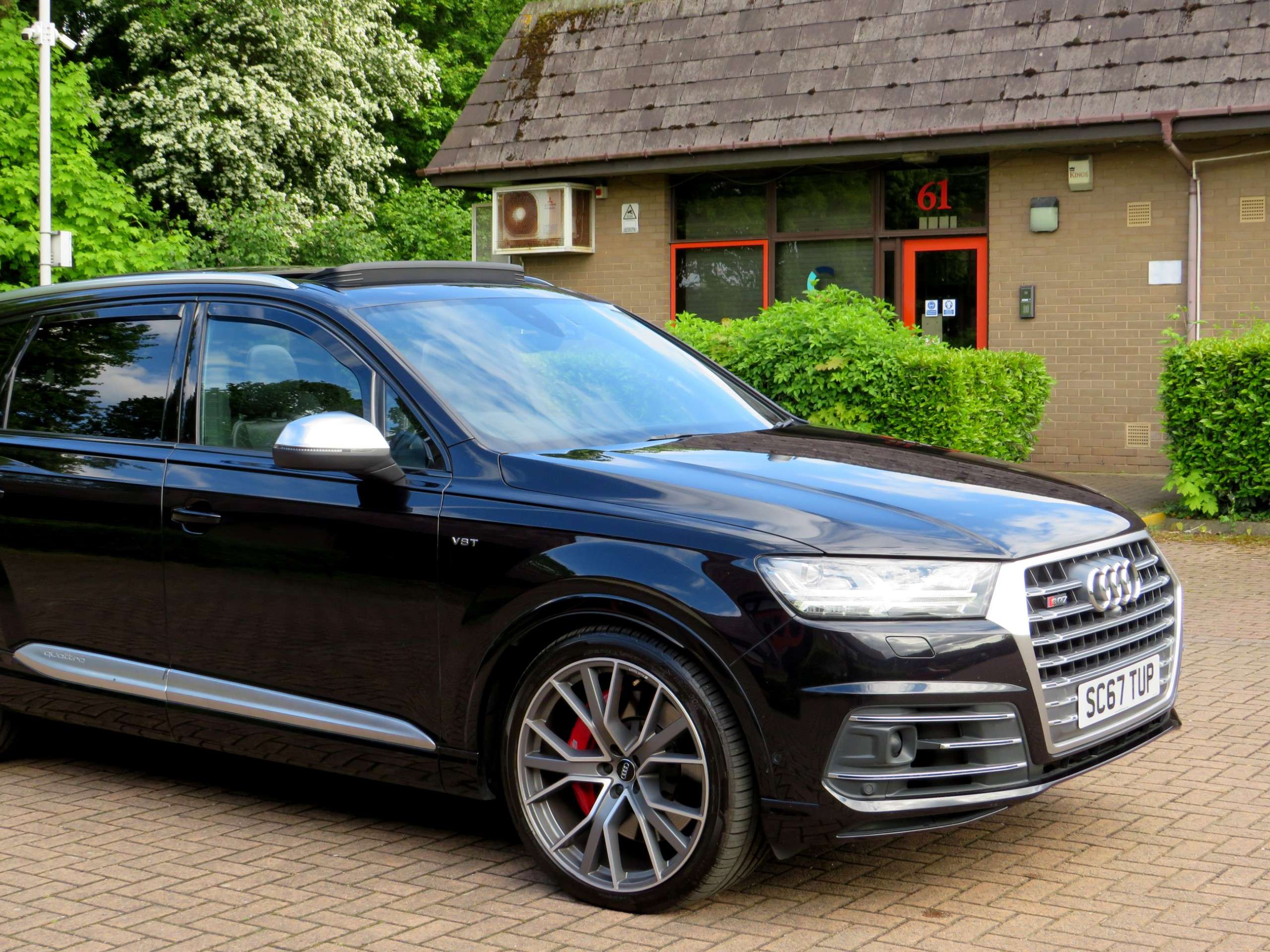 2017 AUDI SQ7 2017 AUDI SQ7