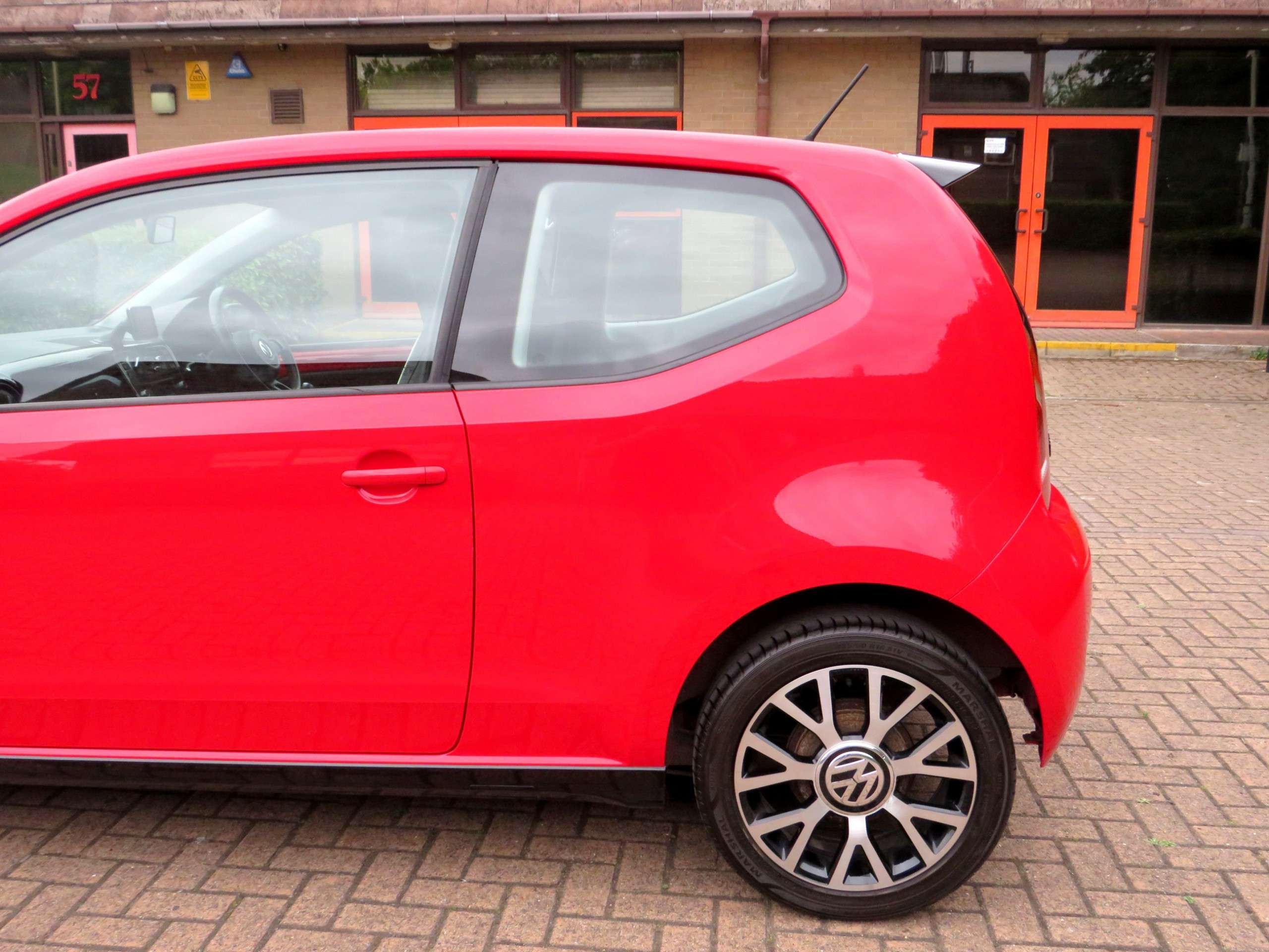 2013 VOLKSWAGEN UP 2013 VOLKSWAGEN UP