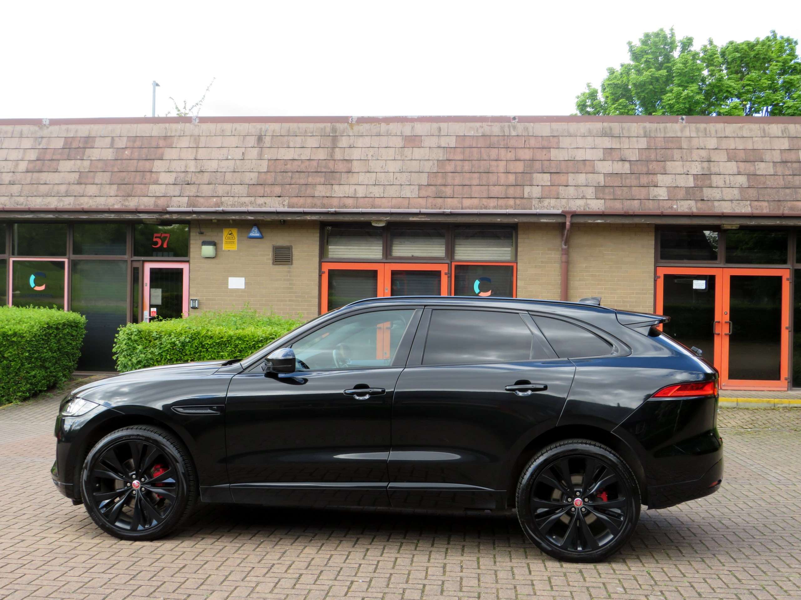 2019 JAGUAR F-PACE 2019 JAGUAR F-PACE