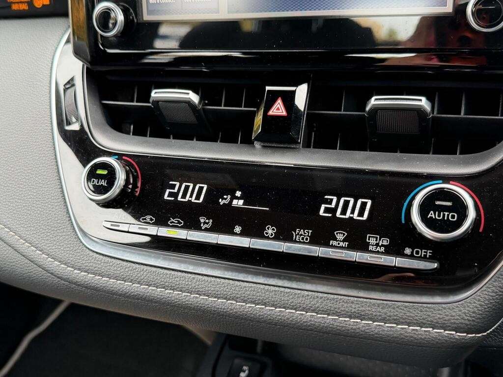 2021 TOYOTA COROLLA 2021 TOYOTA COROLLA