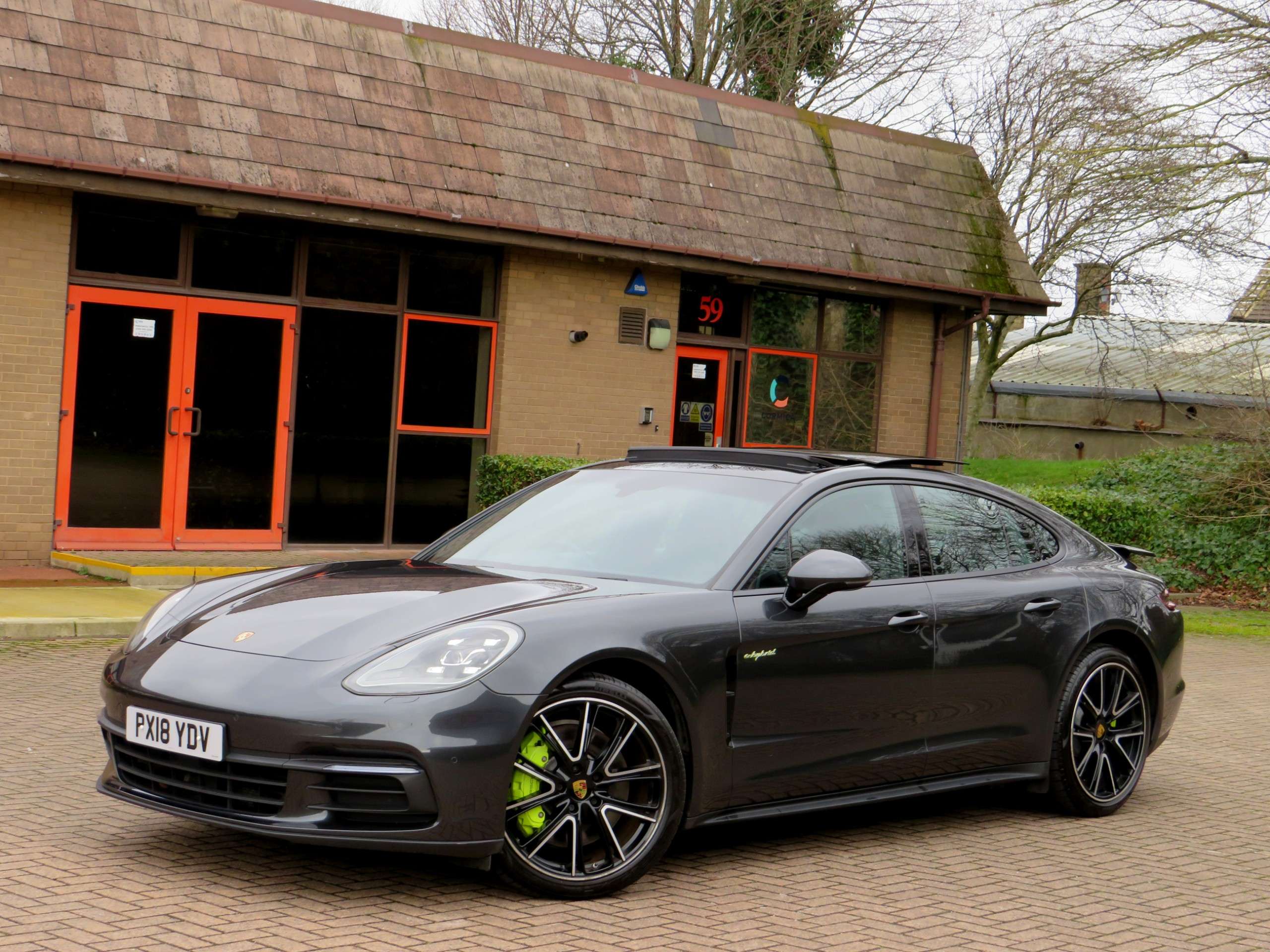 2018 PORSCHE PANAMERA 2018 PORSCHE PANAMERA