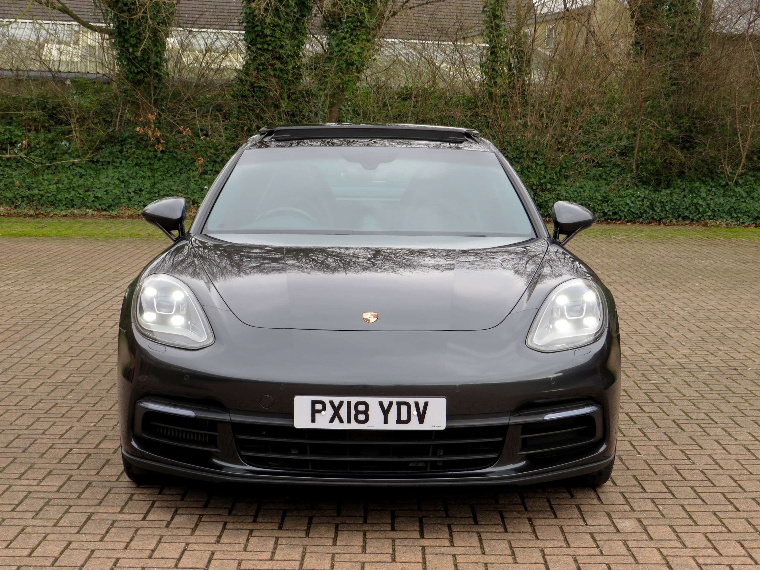 2018 PORSCHE PANAMERA 2018 PORSCHE PANAMERA