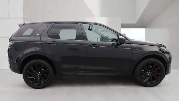 A 2021 LAND ROVER DISCOVERY SPORT 1.5 P300e 12.2kWh R-Dynamic HSE SUV 5dr Petrol Plug-in Hybrid Auto 4WD Euro 6 (s/s) (309 ps) A 2021 LAND ROVER DISCOVERY SPORT 1.5 P300e 12.2kWh R-Dynamic HSE SUV 5dr Petrol Plug-in Hybrid Auto 4WD Euro 6 (s/s) (309 ps)