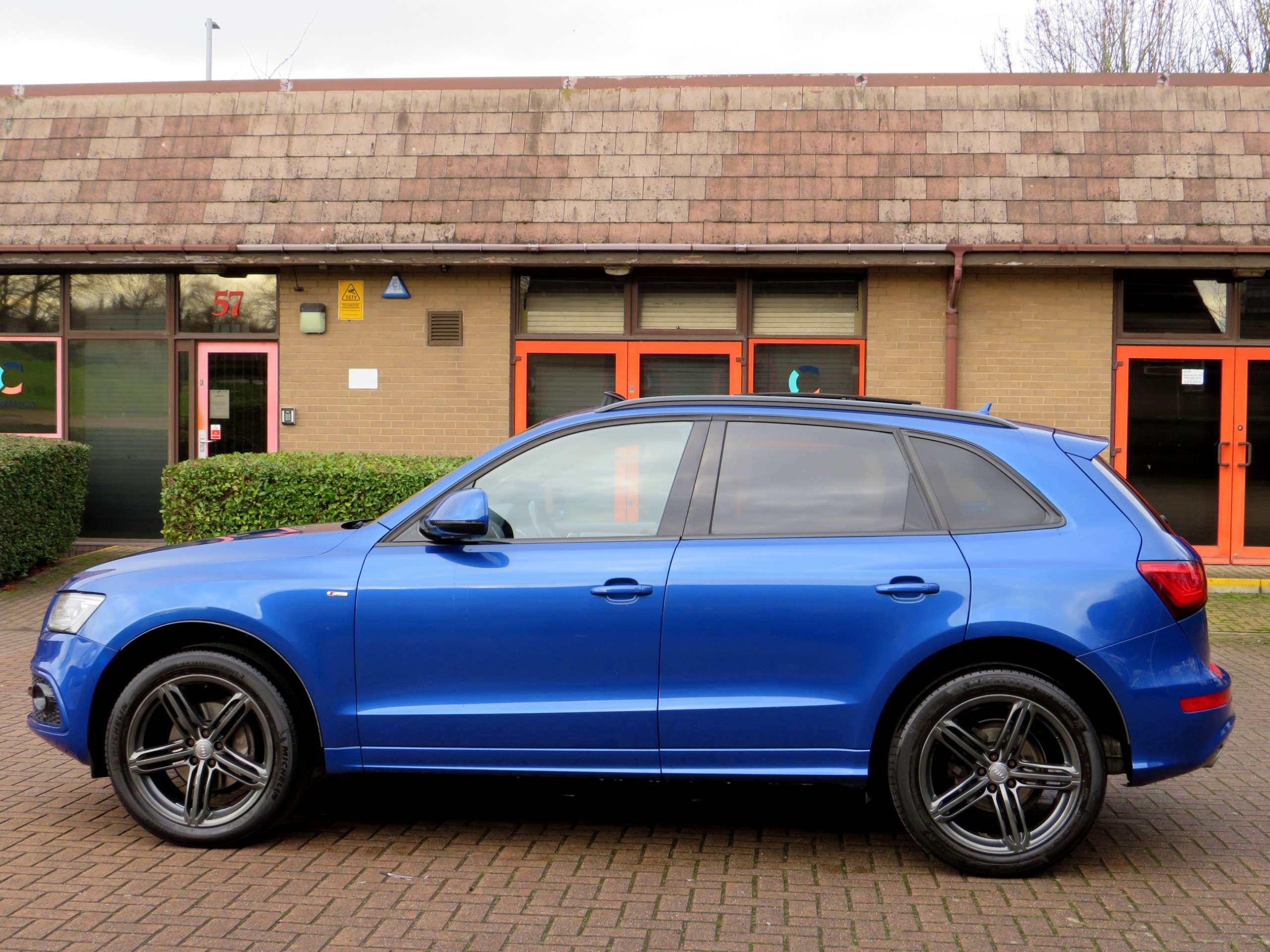 2016 AUDI Q5 2016 AUDI Q5