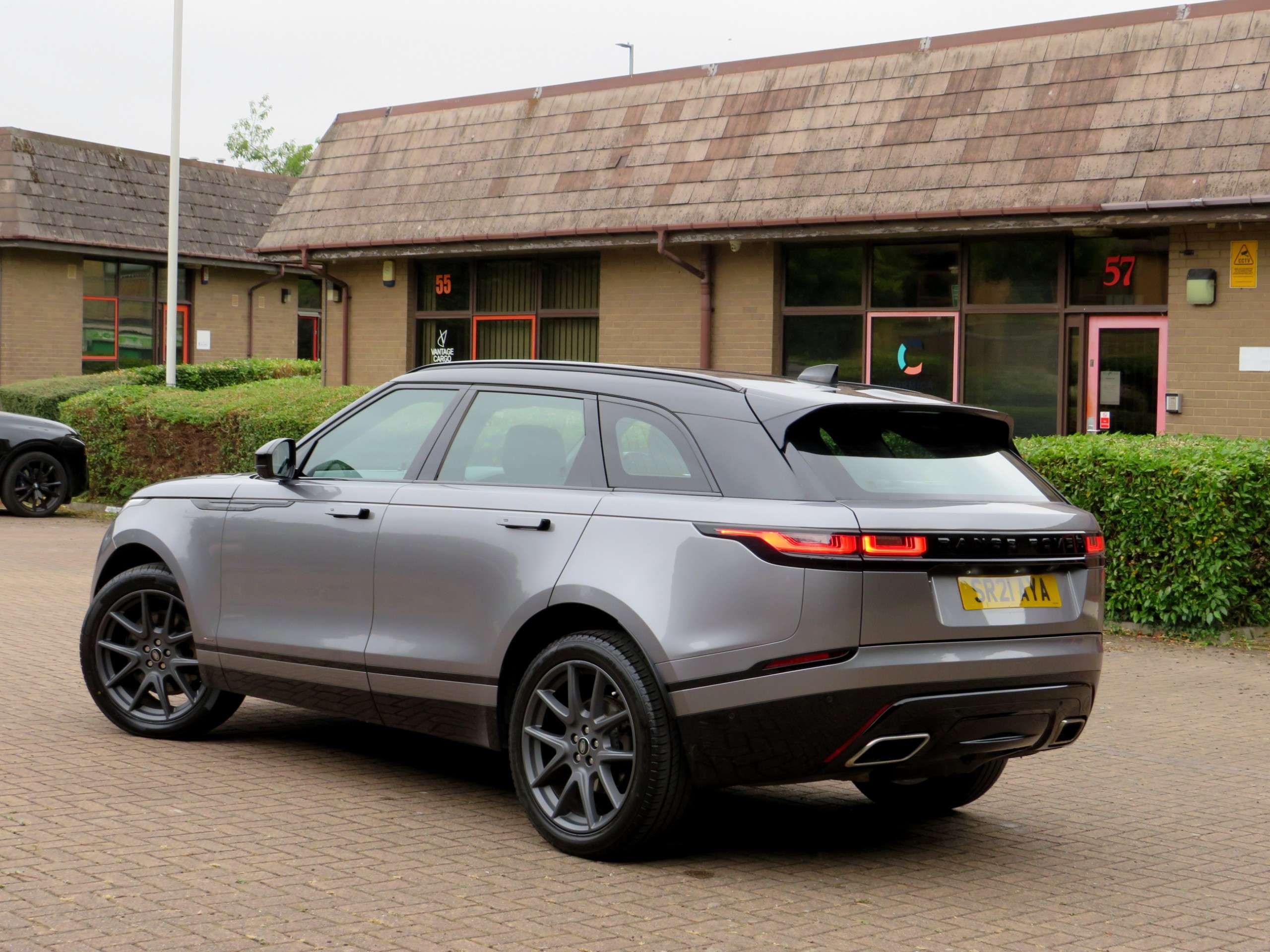 2021 LAND ROVER RANGE ROVER VELAR 2021 LAND ROVER RANGE ROVER VELAR