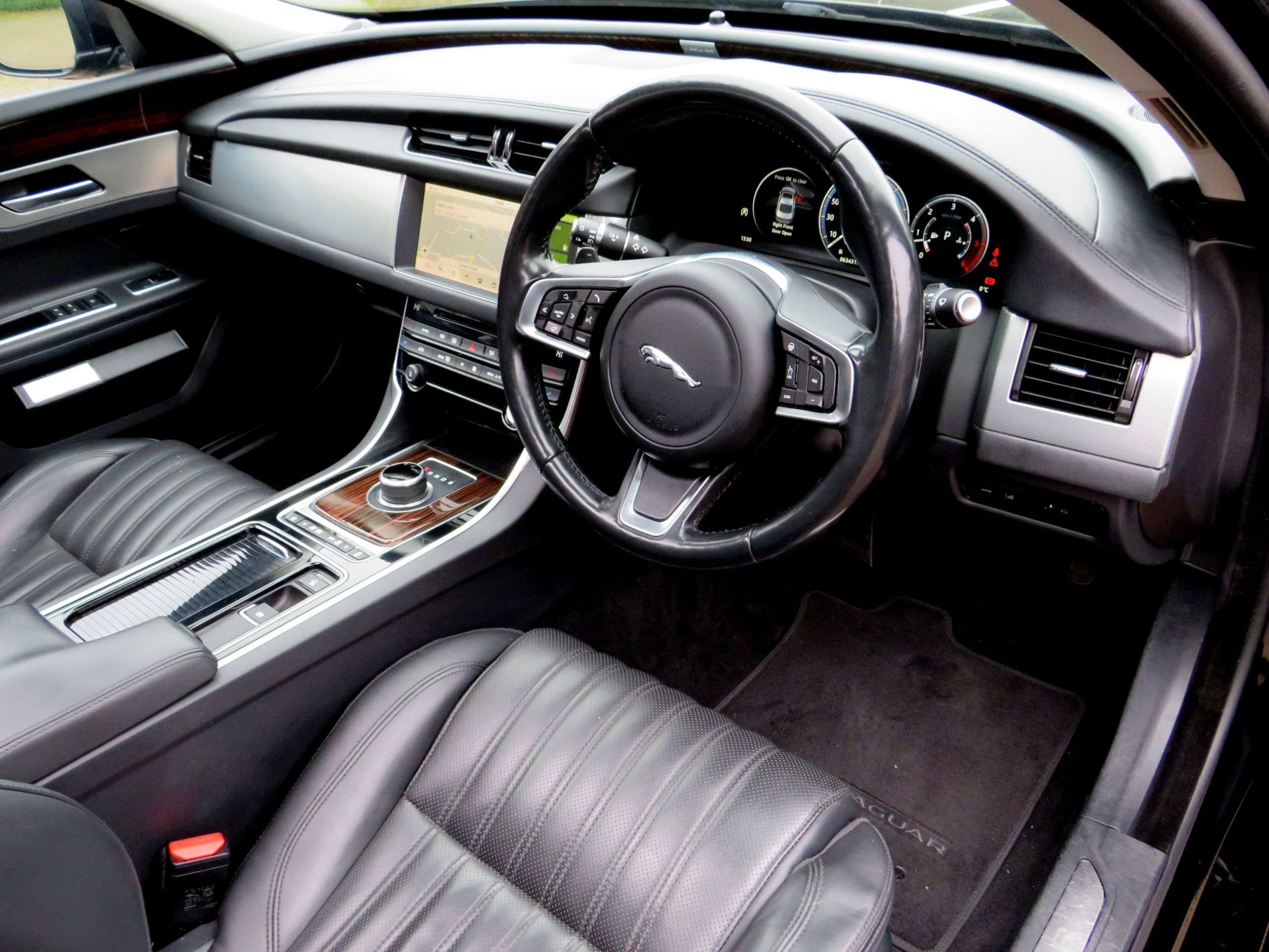 2017 JAGUAR XF 2017 JAGUAR XF