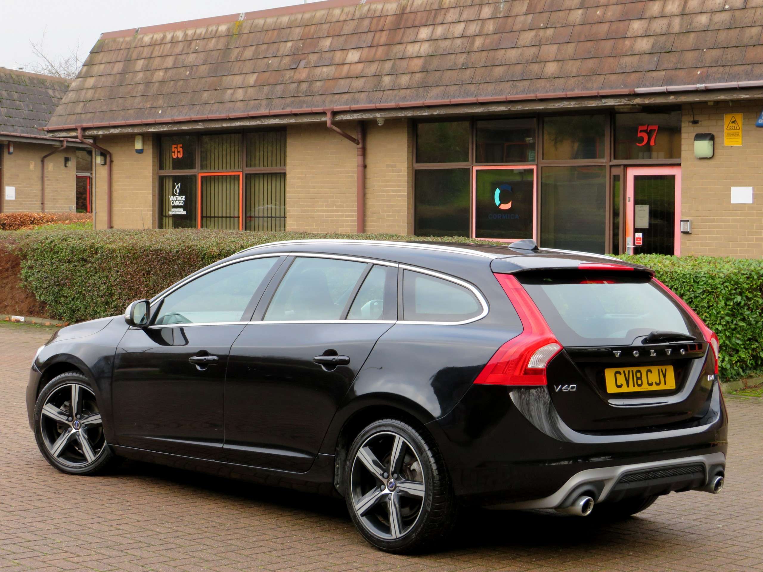 2018 VOLVO V60 2018 VOLVO V60