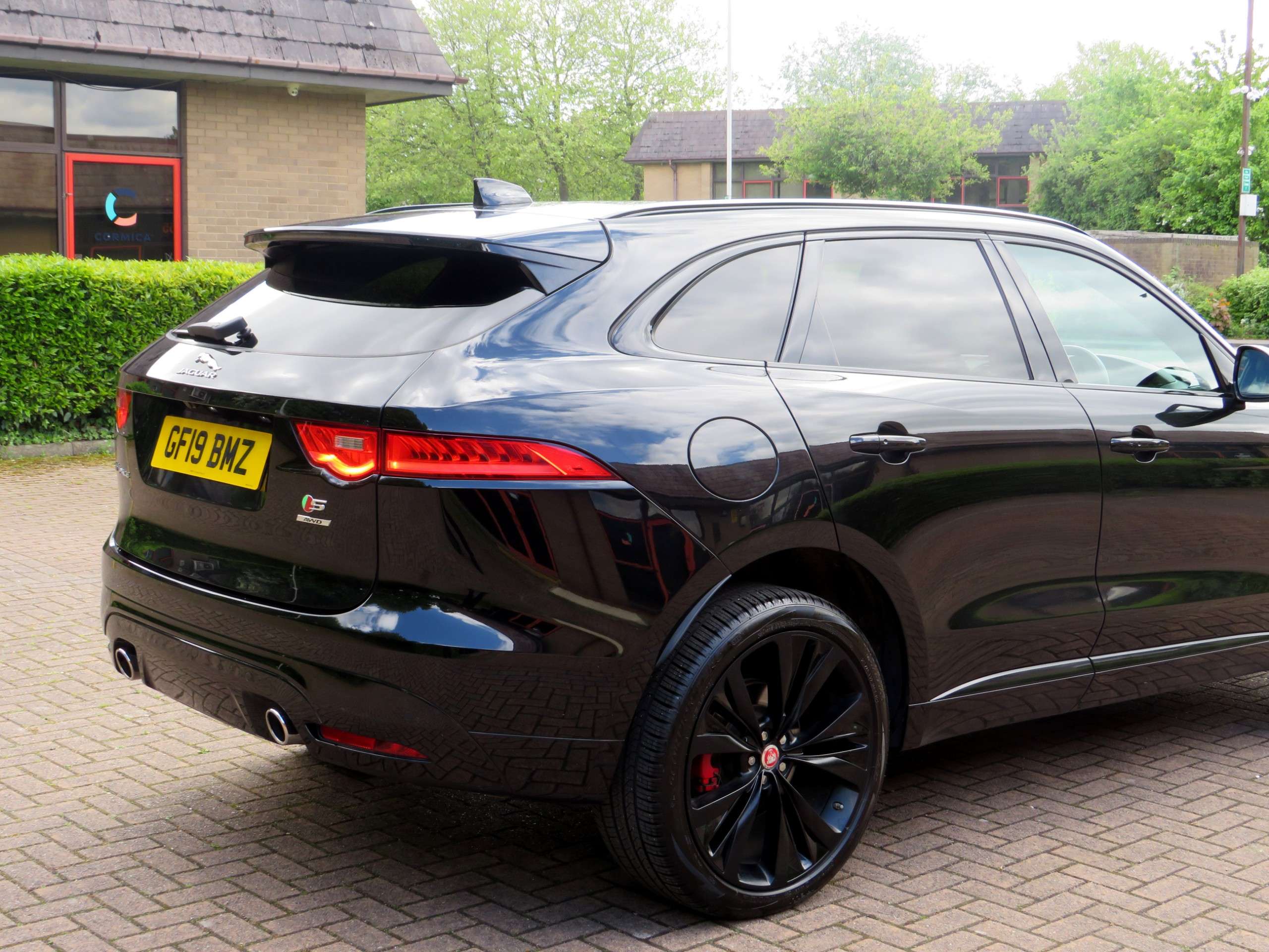 2019 JAGUAR F-PACE 2019 JAGUAR F-PACE