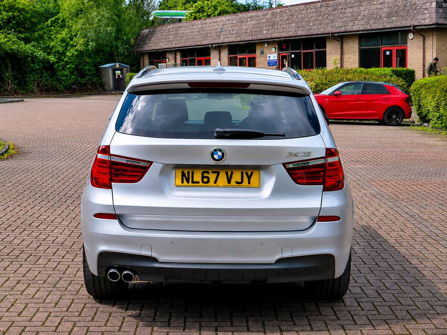 A 2017 BMW X3 3.0 35d M Sport SUV 5dr Diesel Auto xDrive Euro 6 (s/s) (313 ps) A 2017 BMW X3 3.0 35d M Sport SUV 5dr Diesel Auto xDrive Euro 6 (s/s) (313 ps)