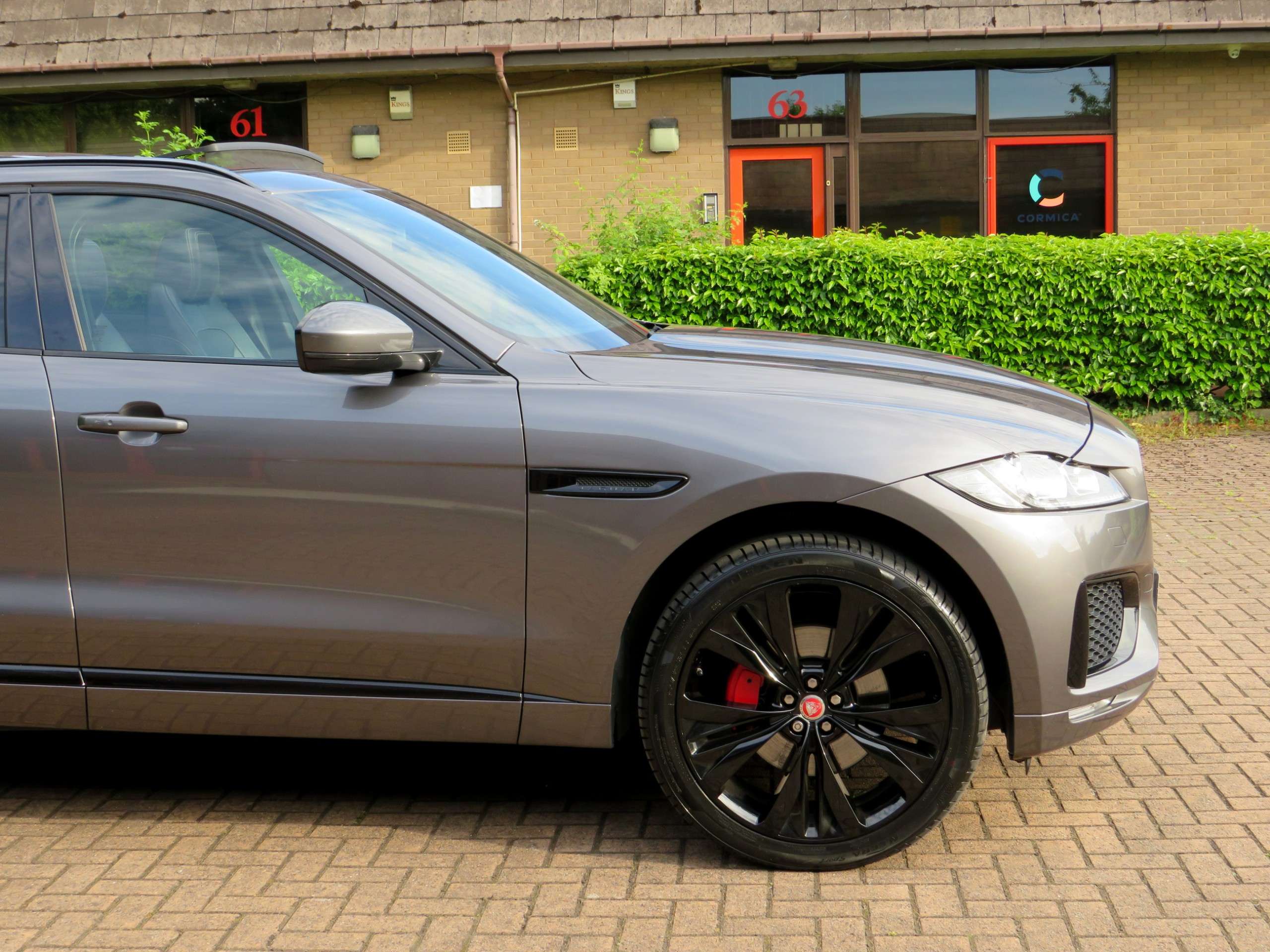 2018 JAGUAR F-PACE 2018 JAGUAR F-PACE