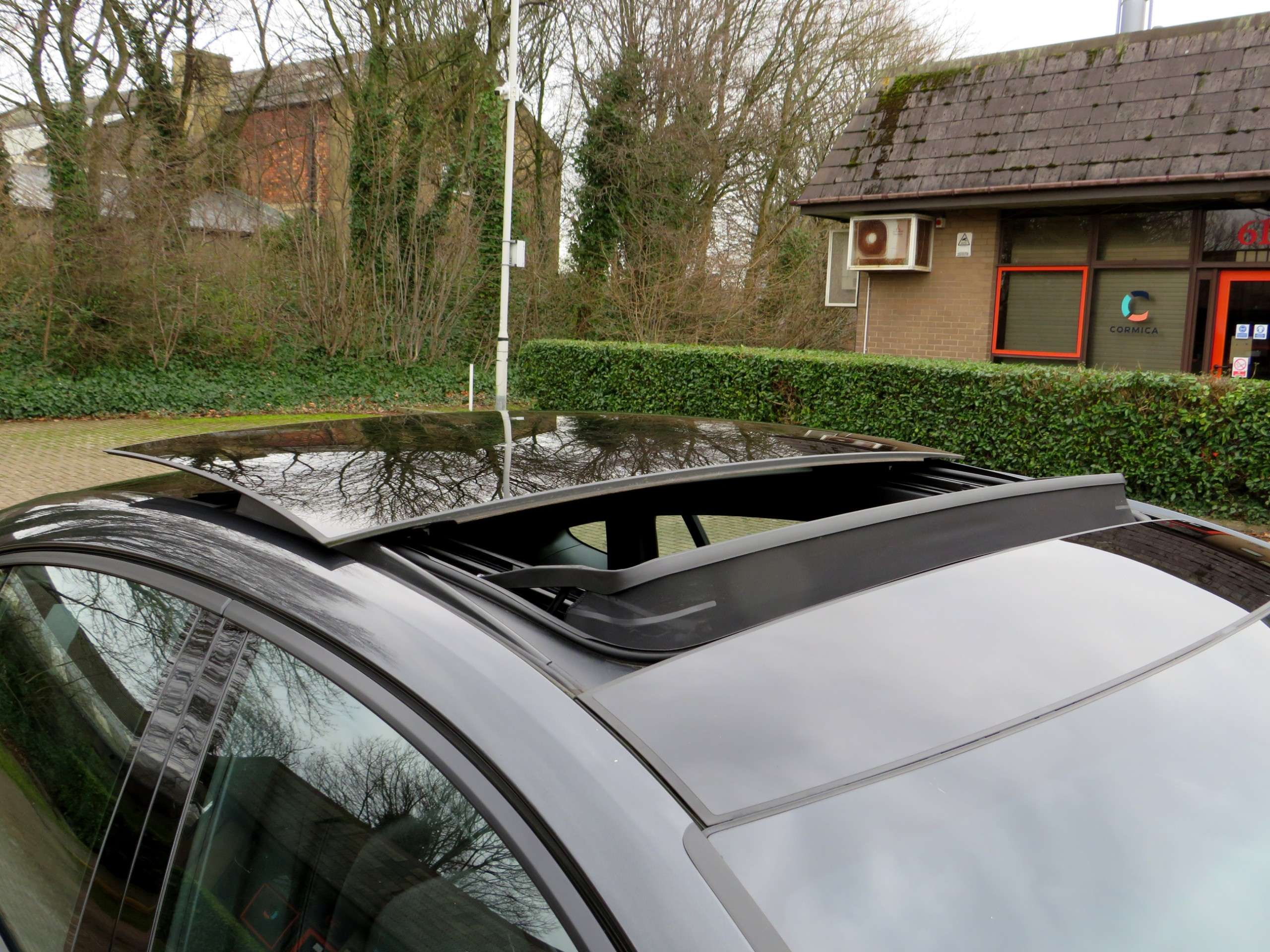 2018 PORSCHE PANAMERA 2018 PORSCHE PANAMERA