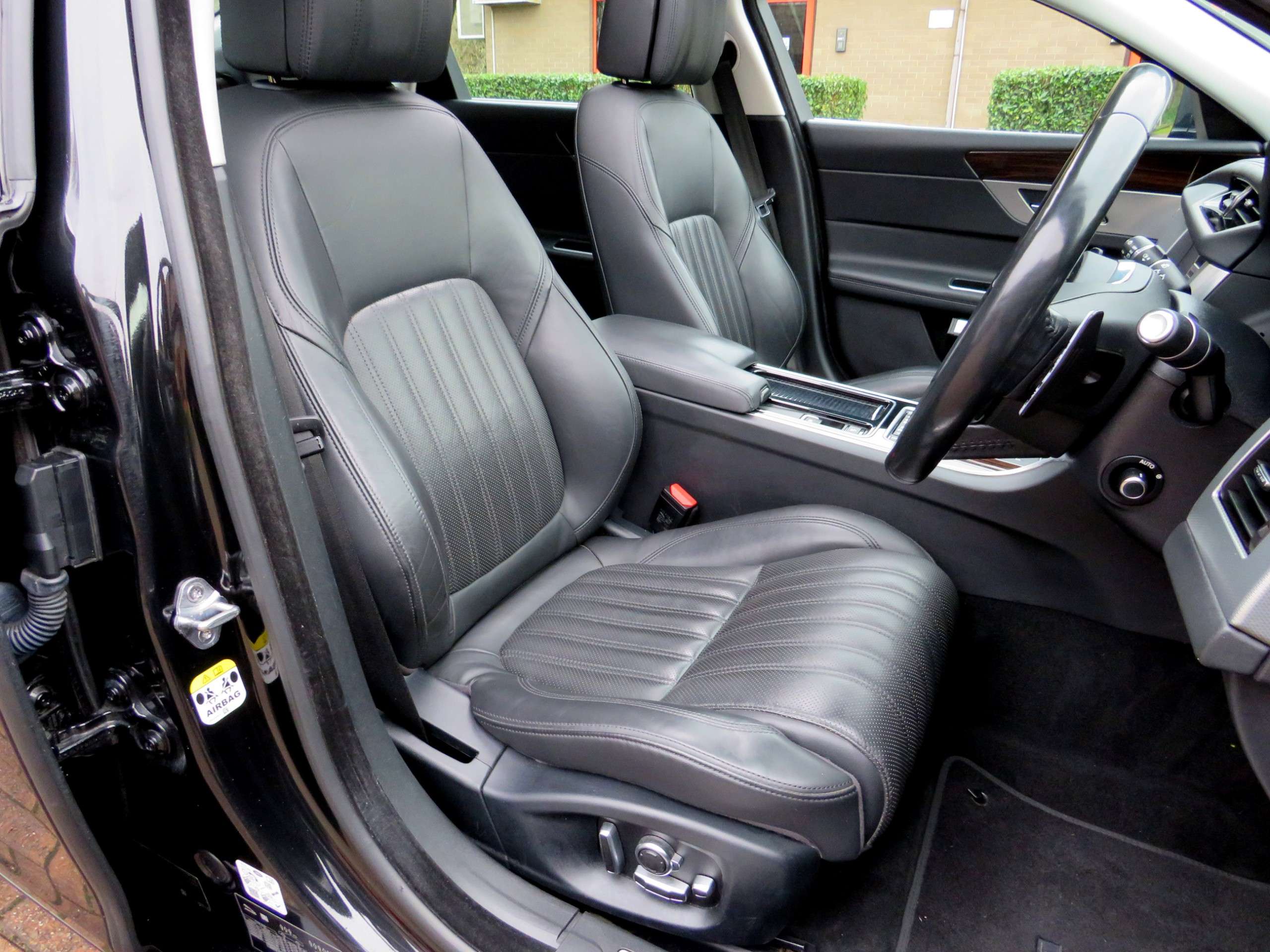 2017 JAGUAR XF 2017 JAGUAR XF