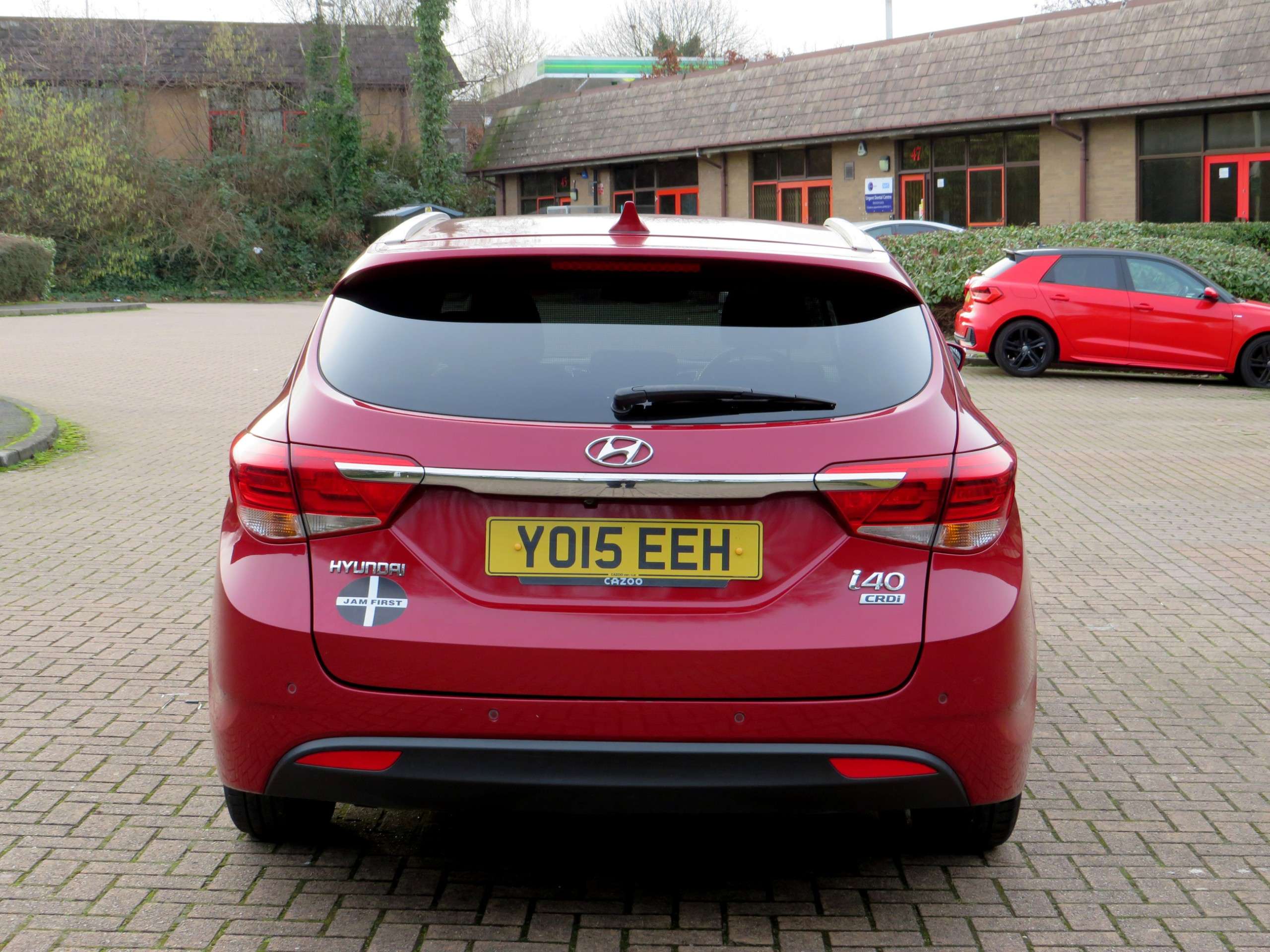A 2015 HYUNDAI I40 1.7 CRDi Blue Drive SE Nav Business Tourer 5dr Diesel Manual Euro 6 (s/s) (115 ps) A 2015 HYUNDAI I40 1.7 CRDi Blue Drive SE Nav Business Tourer 5dr Diesel Manual Euro 6 (s/s) (115 ps)