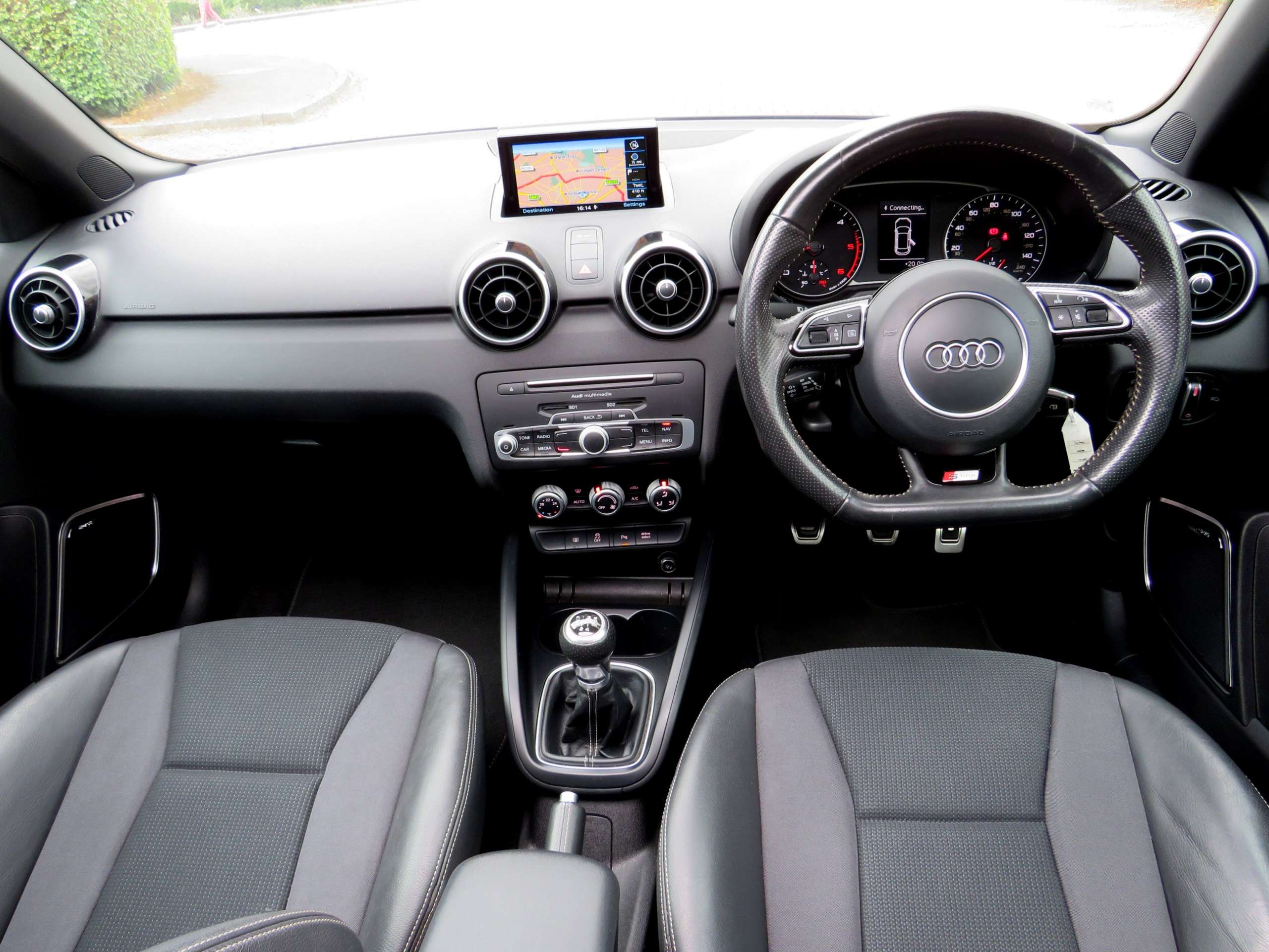 2016 AUDI A1 2016 AUDI A1
