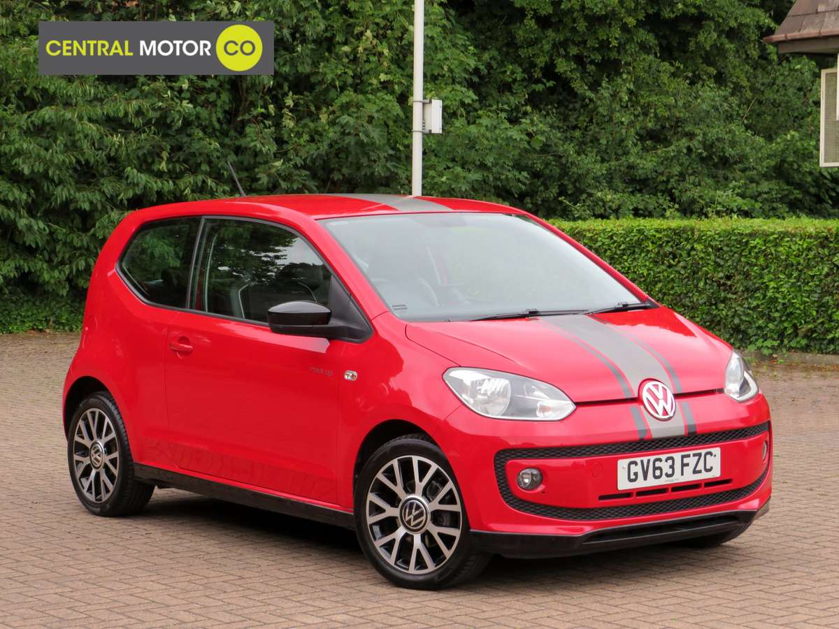 Check out this Volkswagen Up 2013 Petrol Manual