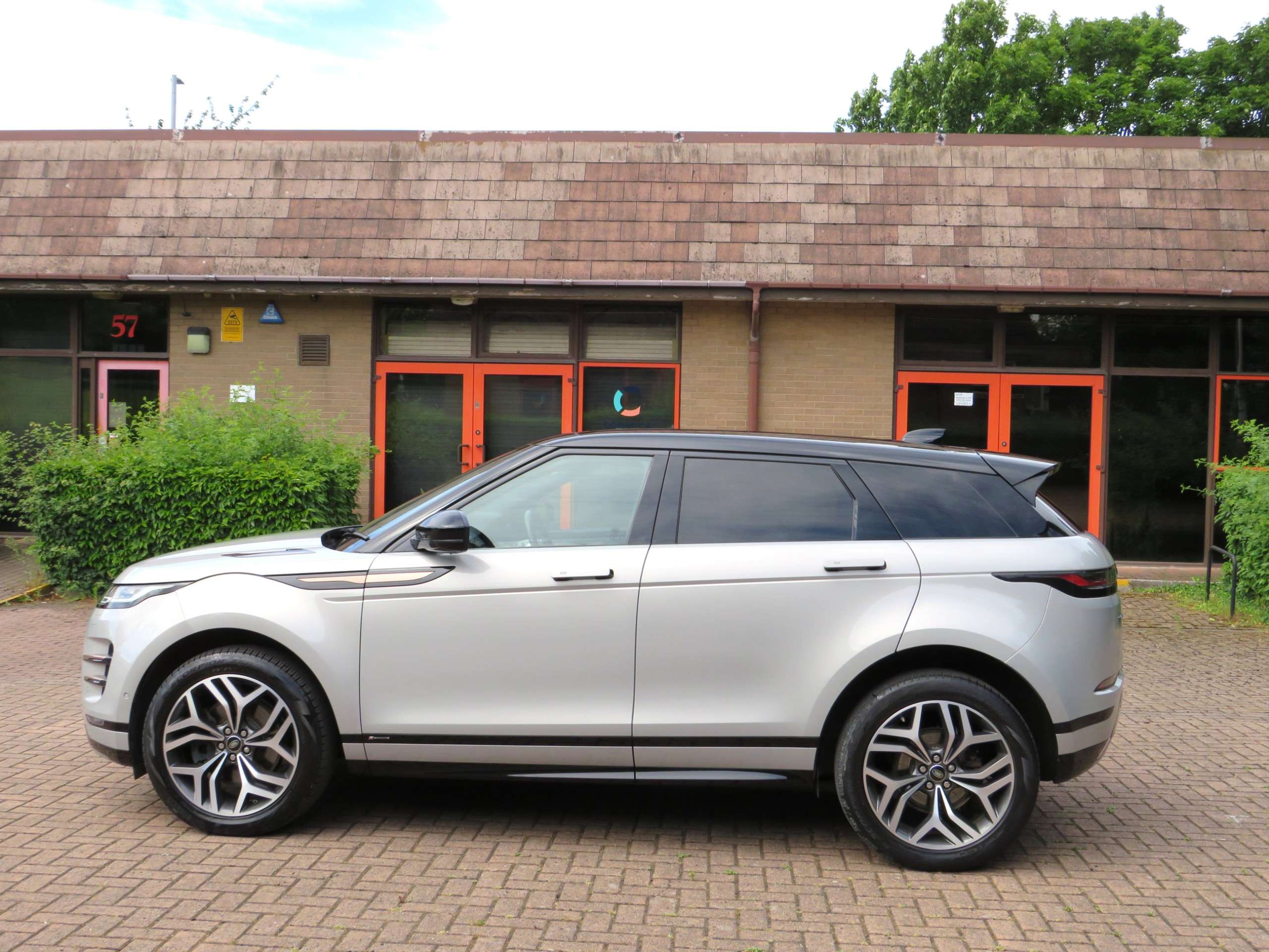 2019 LAND ROVER RANGE ROVER EVOQUE 2019 LAND ROVER RANGE ROVER EVOQUE