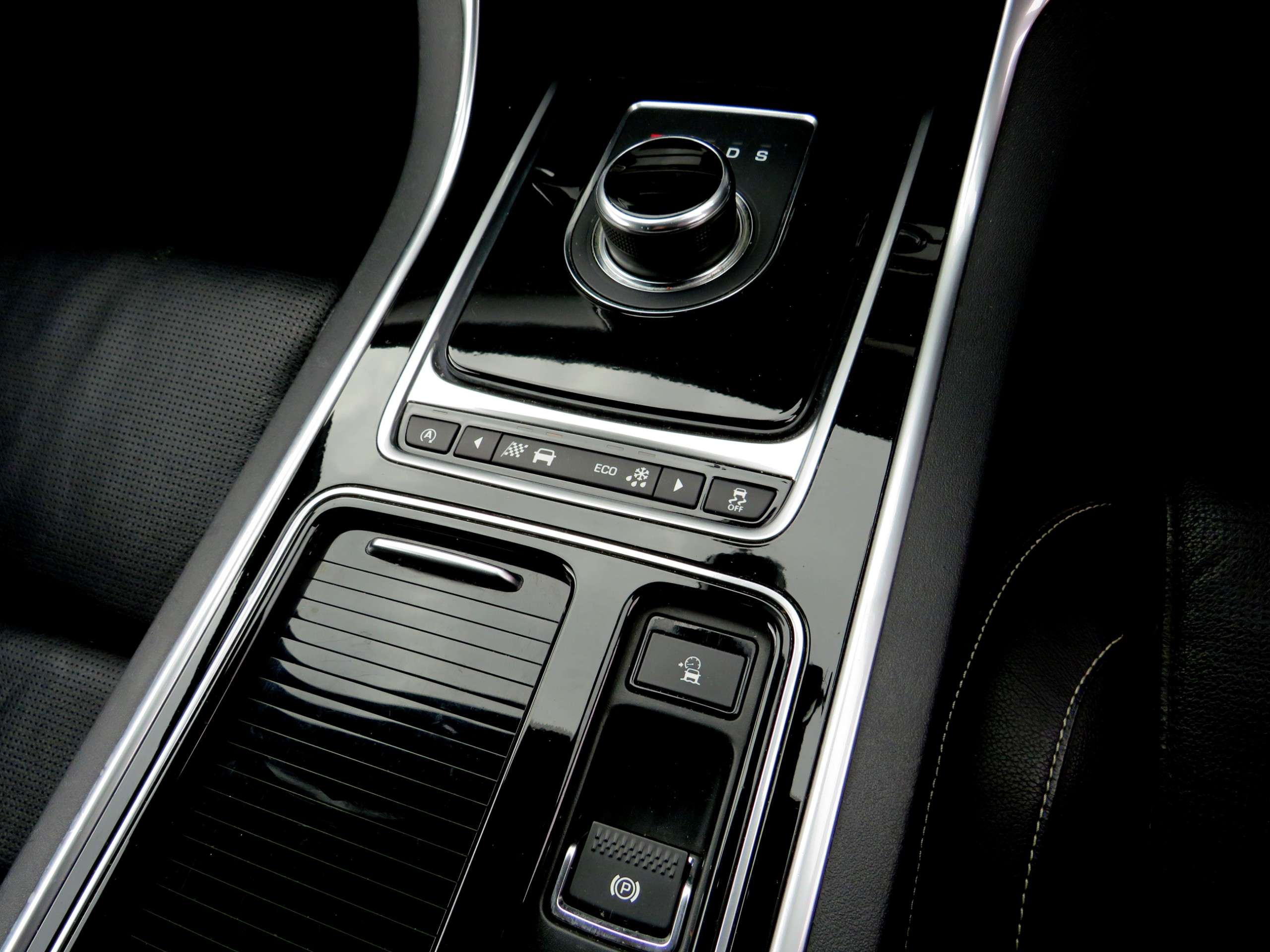 2017 JAGUAR XF 2017 JAGUAR XF