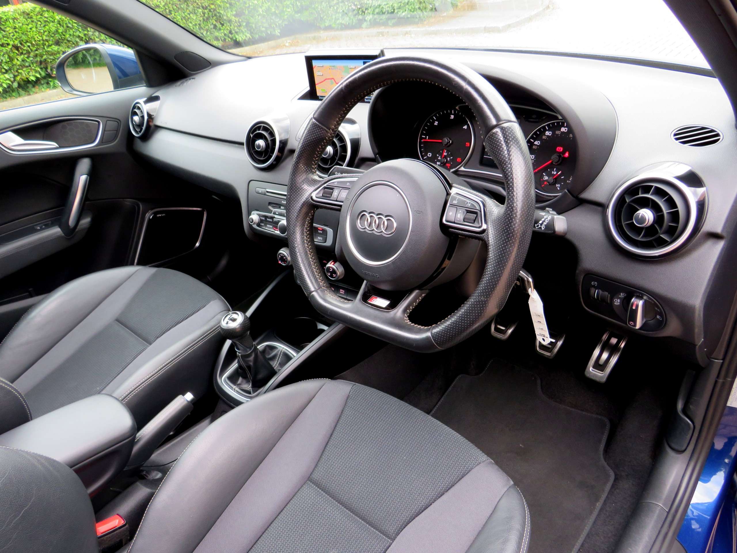 2016 AUDI A1 2016 AUDI A1
